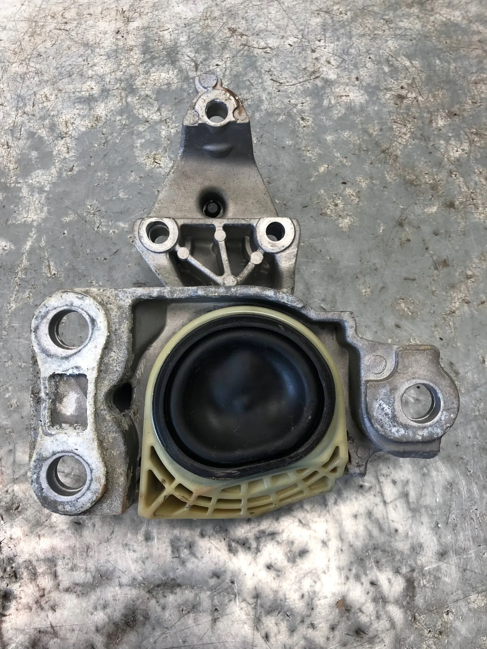holder engine mount RENAULT SCENIC III 112100020R