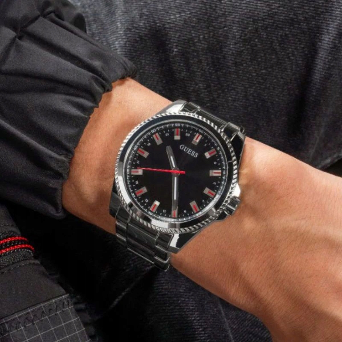 Guess Champ pánské hodinky stříbrné, černý ciferník GW0718G1