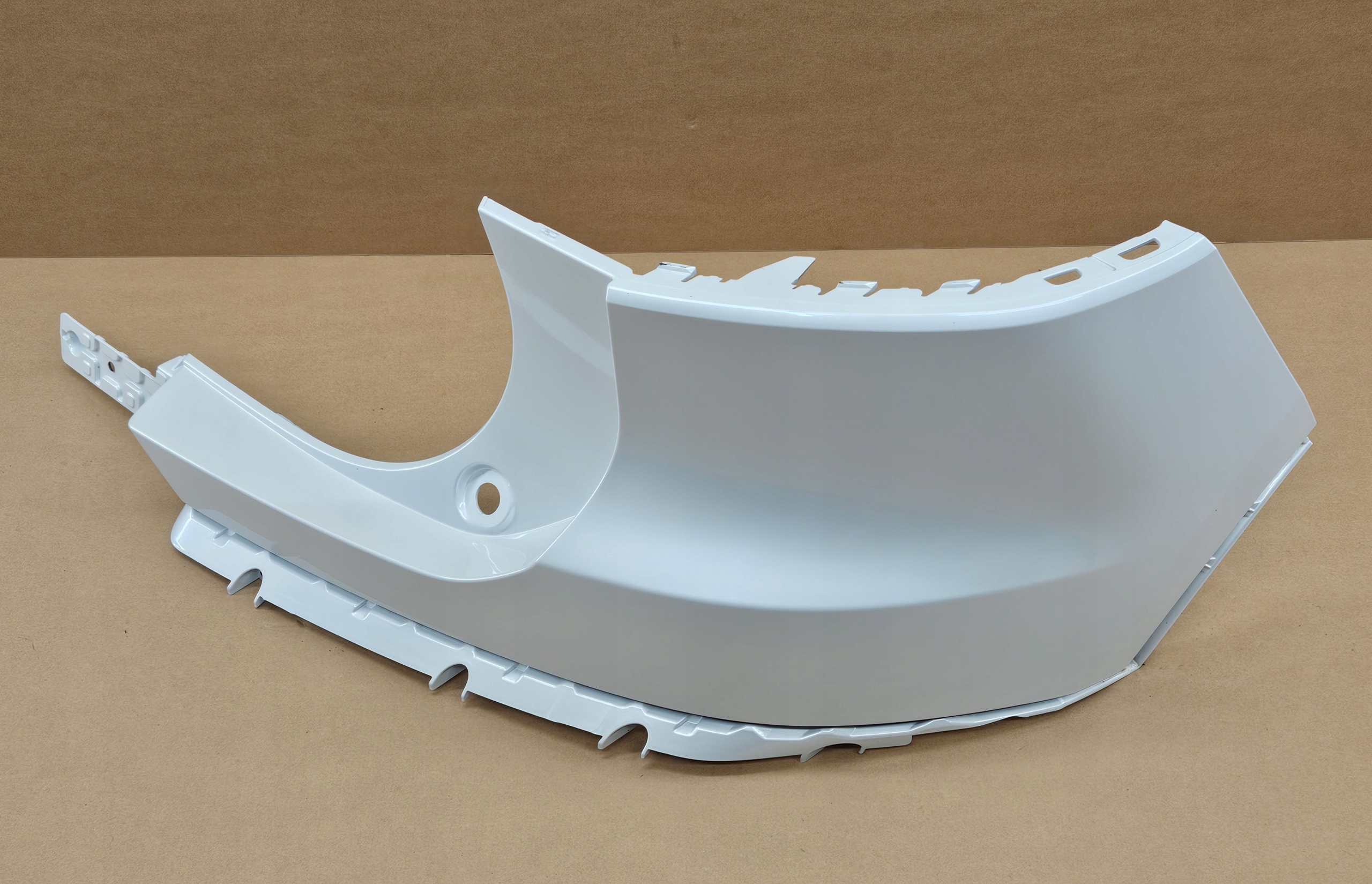right corner bumper rear part VOLVO XC40 C40 W colour 707