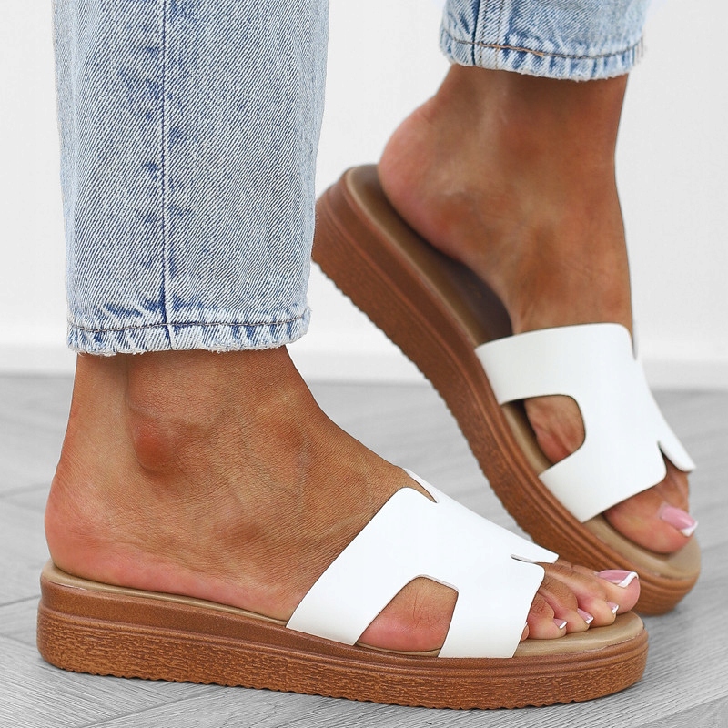 Białe klapki damskie na koturnie z miękkie lekkie sandały MC3802 r.40 Marka bez marki