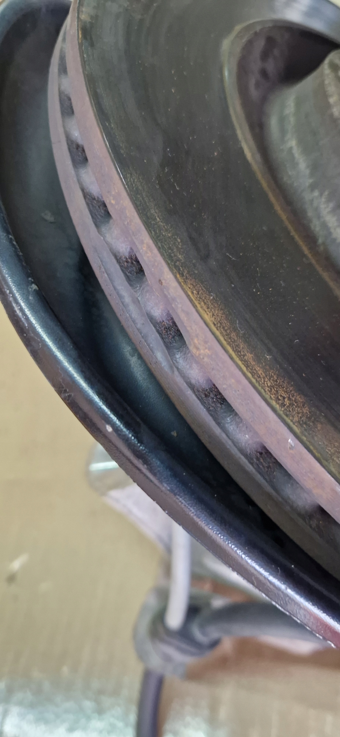 Mozzo FUSELLO perno mozzo disco AUDI Q7 Q8 4M0505431AE sinistra IDEAL