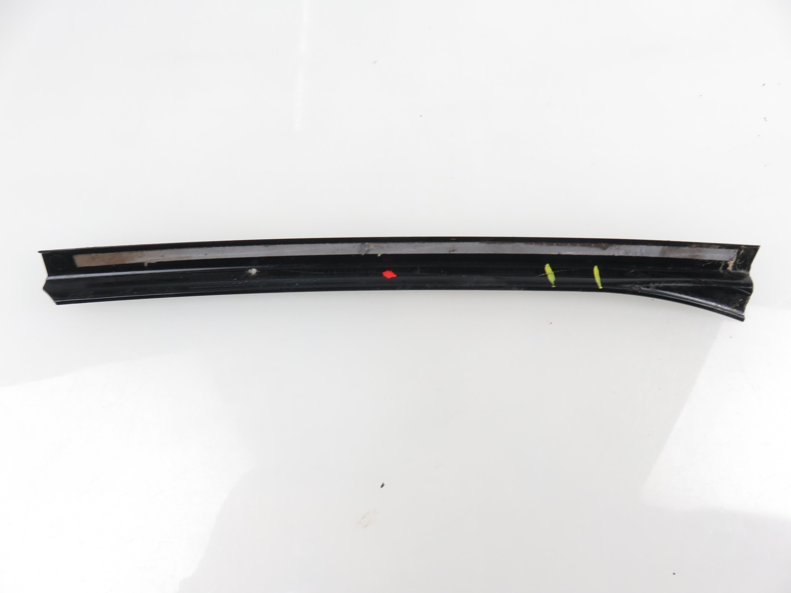 LISTWA SZYBY TYŁ MINI MINI CLUBMAN (R55) Producent części Mini OE