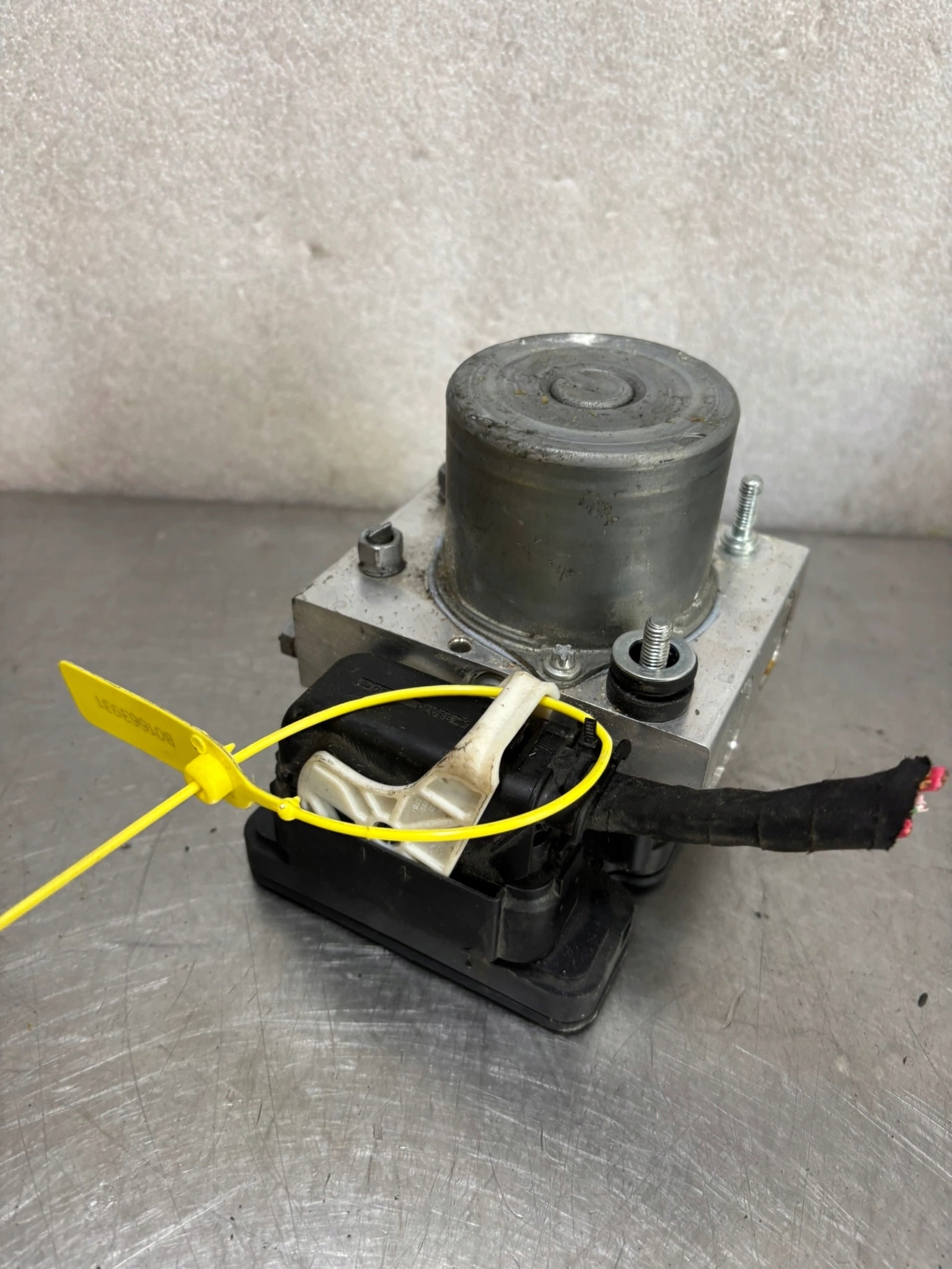 насос ABS renault ARKANA 476606196R 0265295406