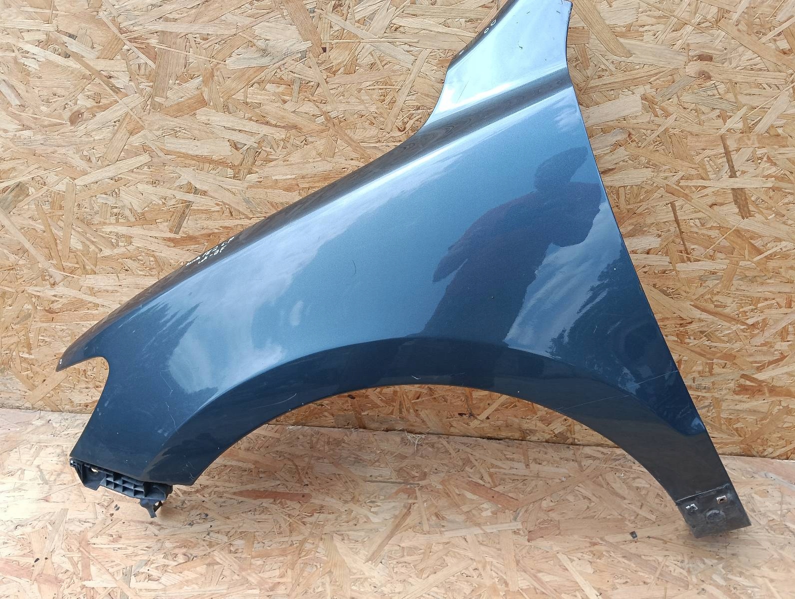 fender left front HYUNDAI SANTA FE