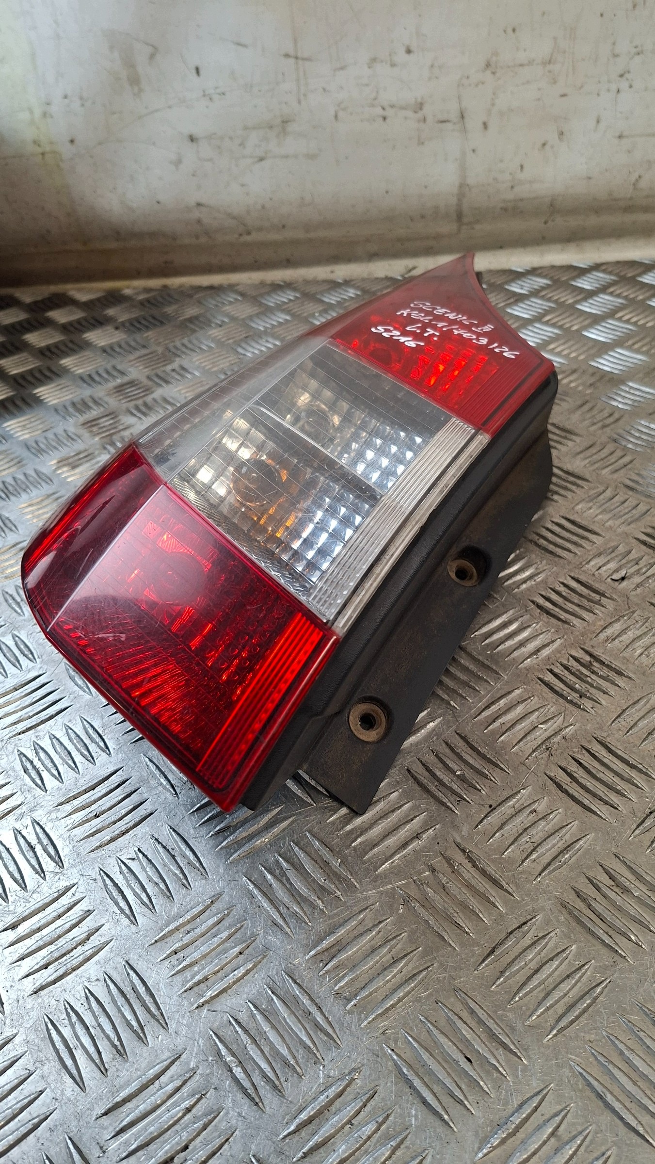 light left rear part RENAULT SCENIC II