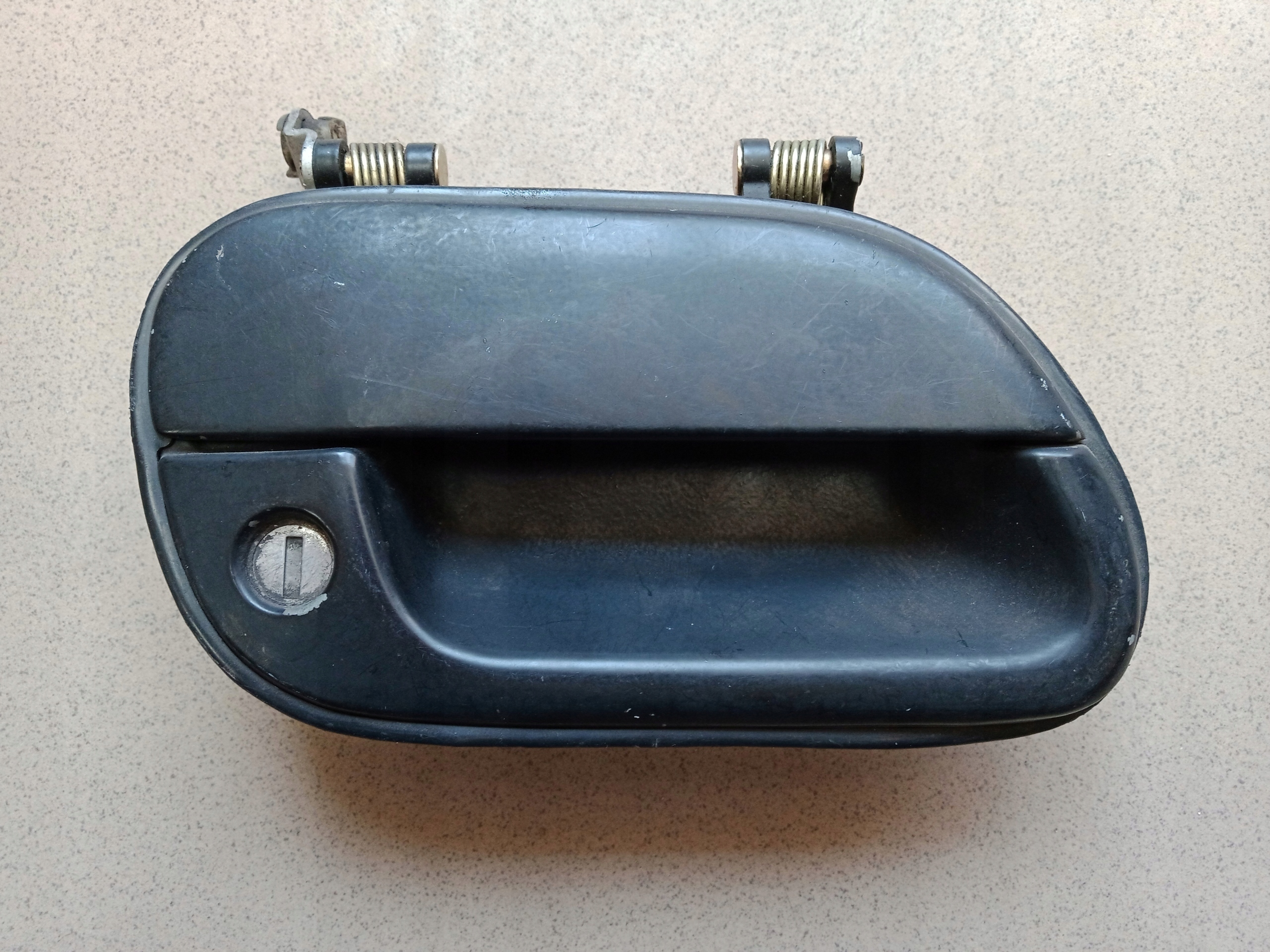 SSANGYONG MUSSO 95-02 KLAMKA ZEWN PRAWA PRZEDNIA