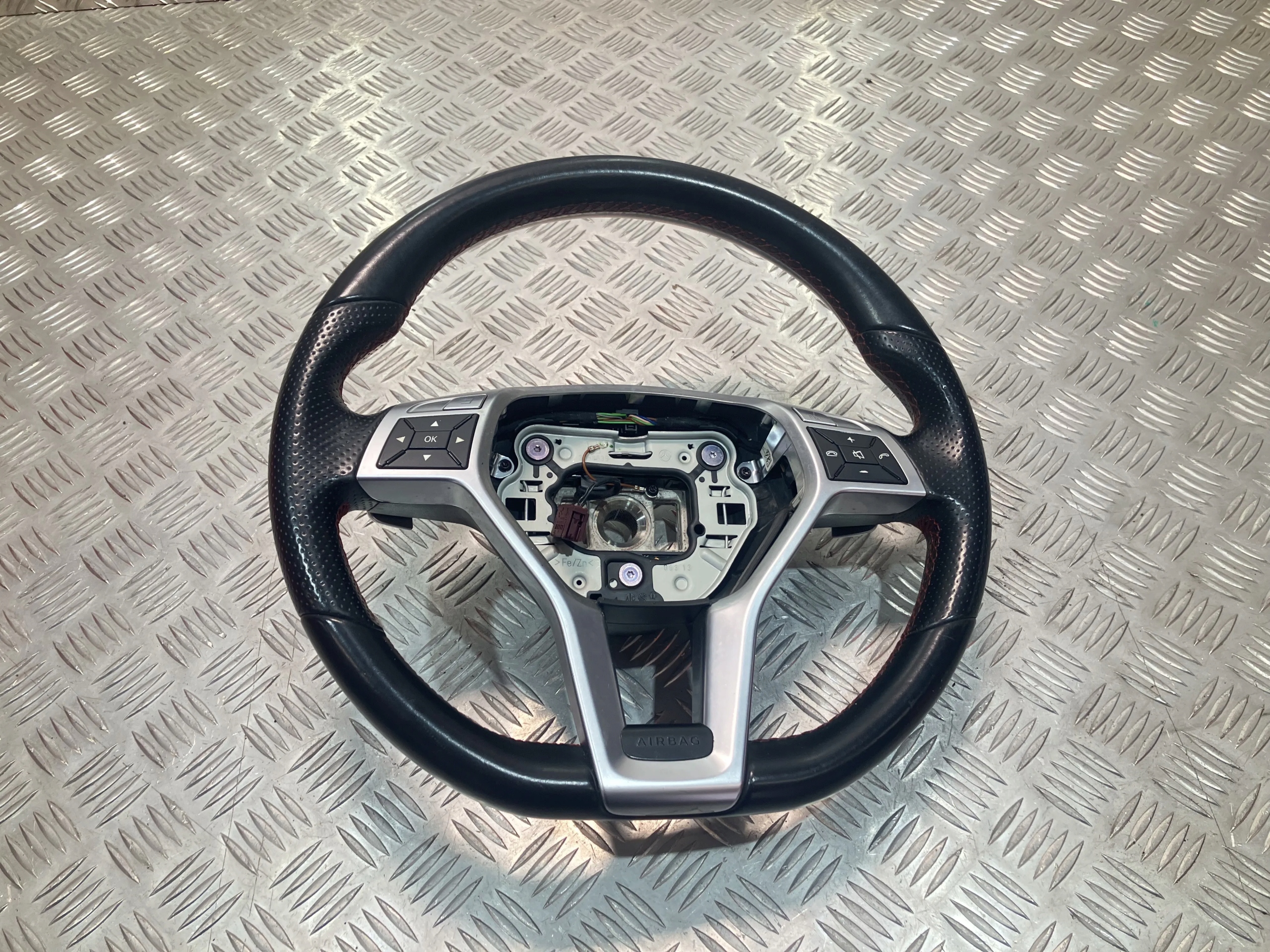 KIEROWNICA ŁOPATKI MERCEDES W204 C KLASA COUPE