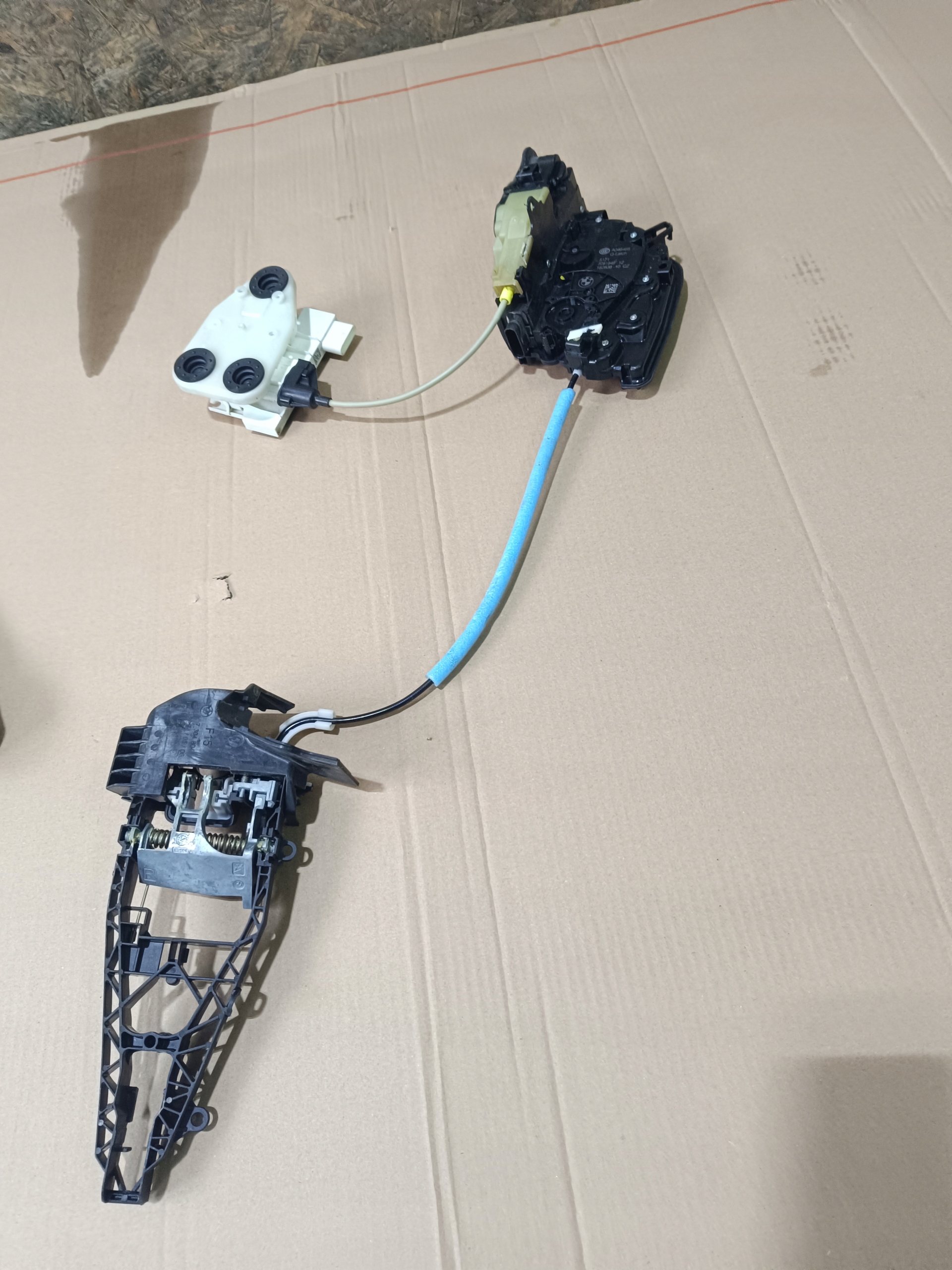 ZAMEK DOCIAG DRZWI 7281948 BMW X5 F15