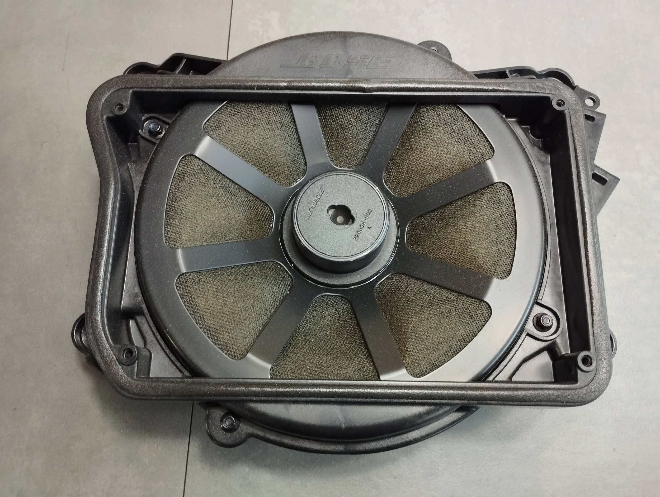 AUDI A6 C7 speakers amplifier BOSE 4G5035223B