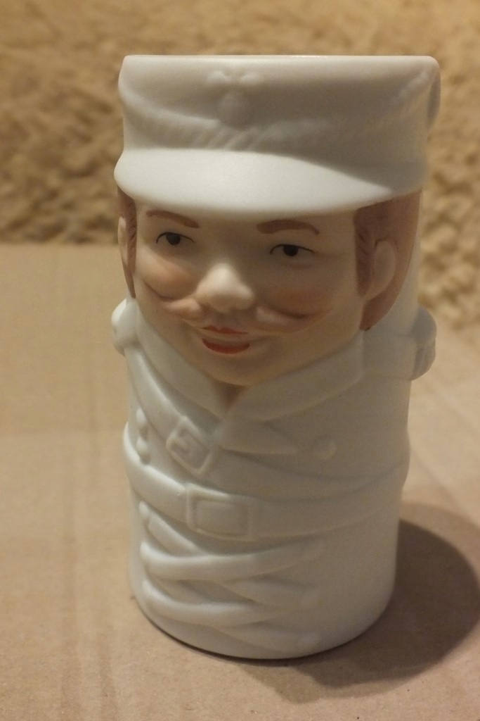 Wazonik porcelanowy - żołnierz ......Rosenthal