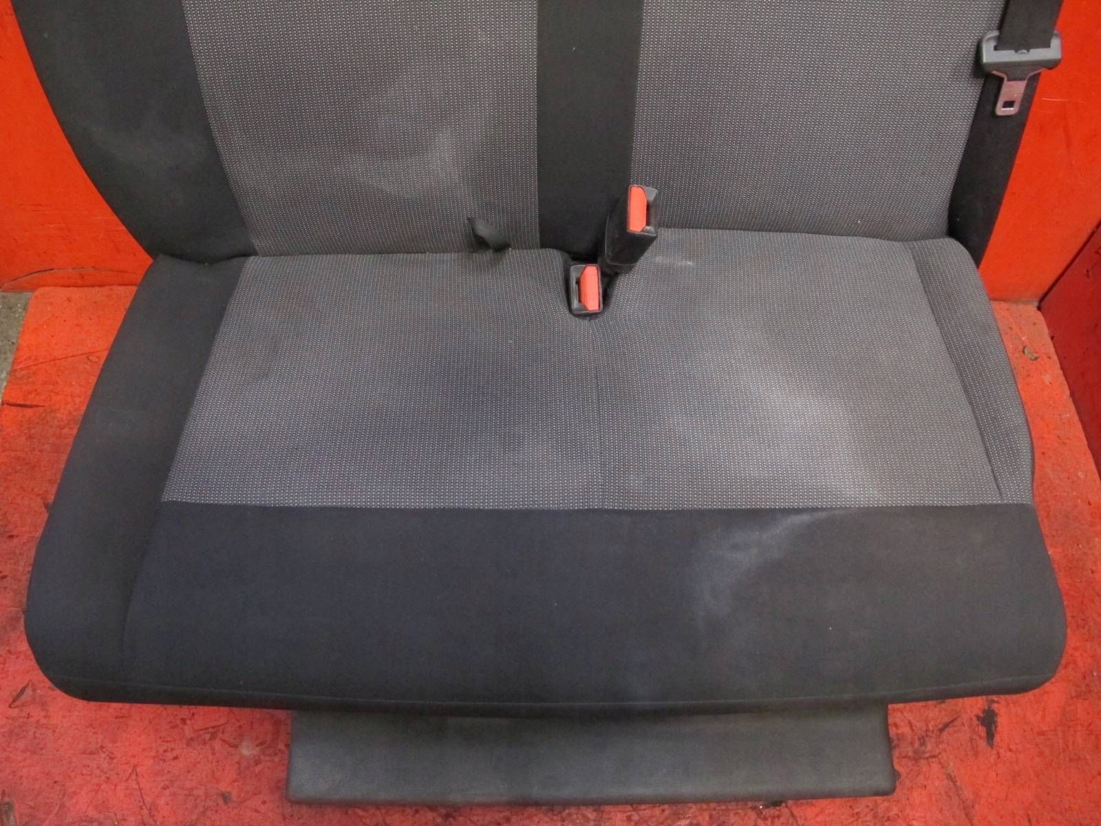 VIVARO C JUMPY SCUDO EXPERT III PROACE II Sitz Sitze EU