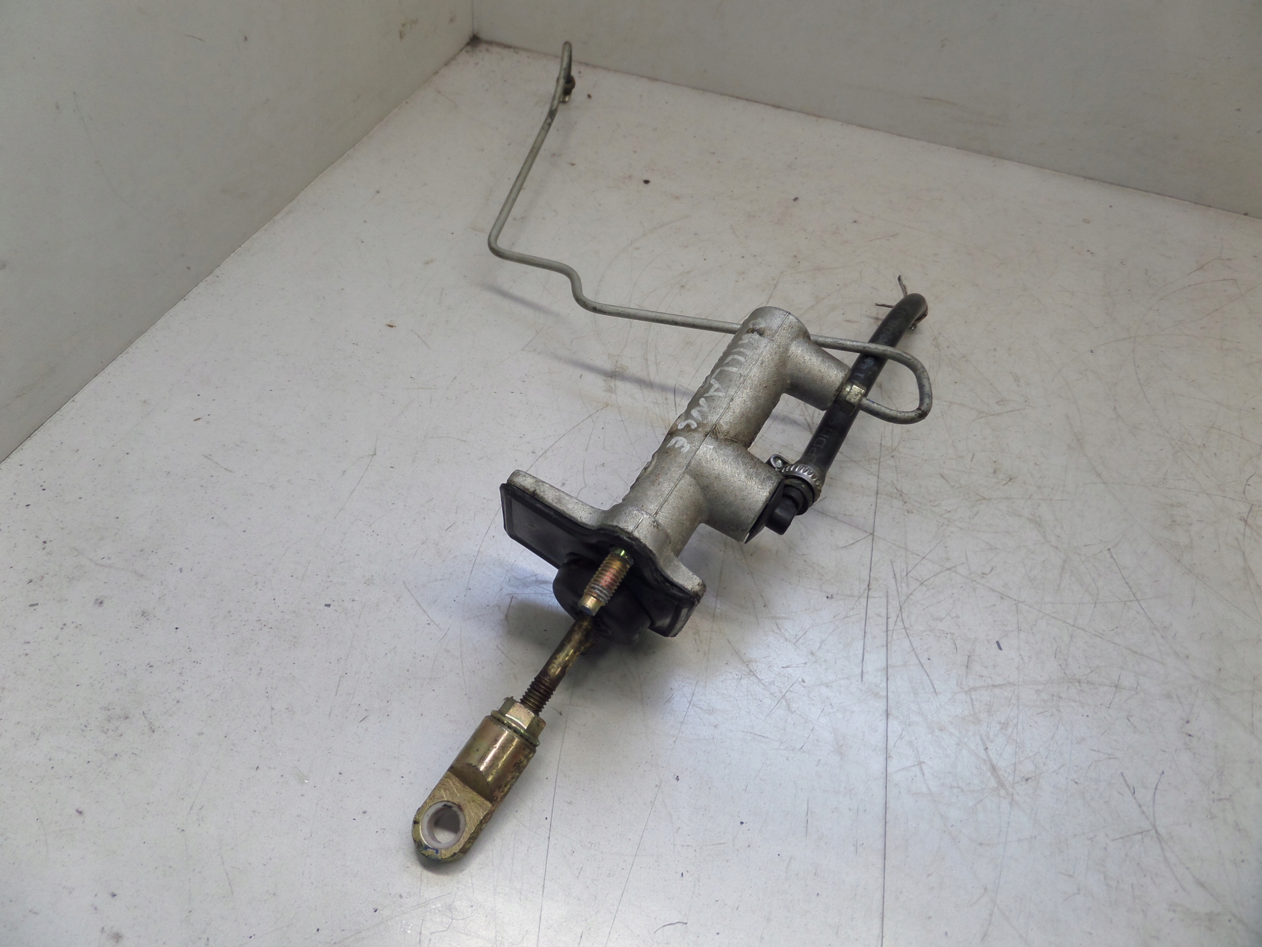 160201000 - НАСОС ЗЧЕПЛЕННЯ BRILLIANCE BS6 2.0 16V