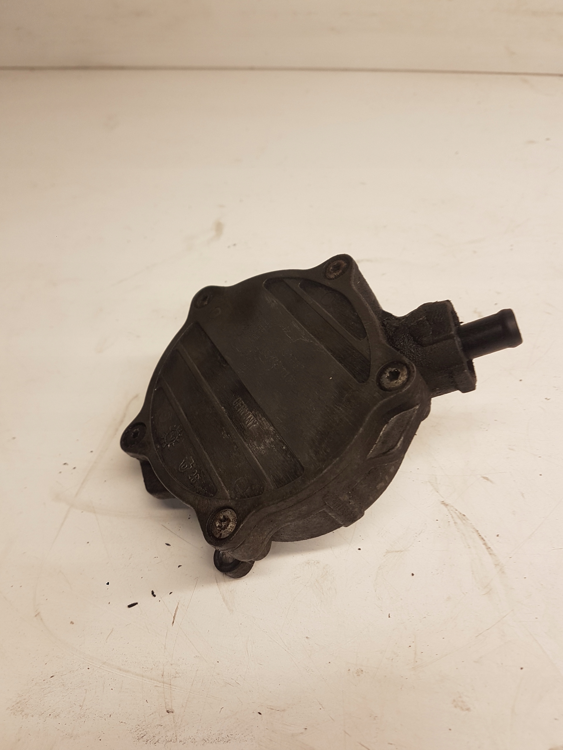 Pompa VACUM AUDI A4 A6 VW SEAT SKODA 06E145100M