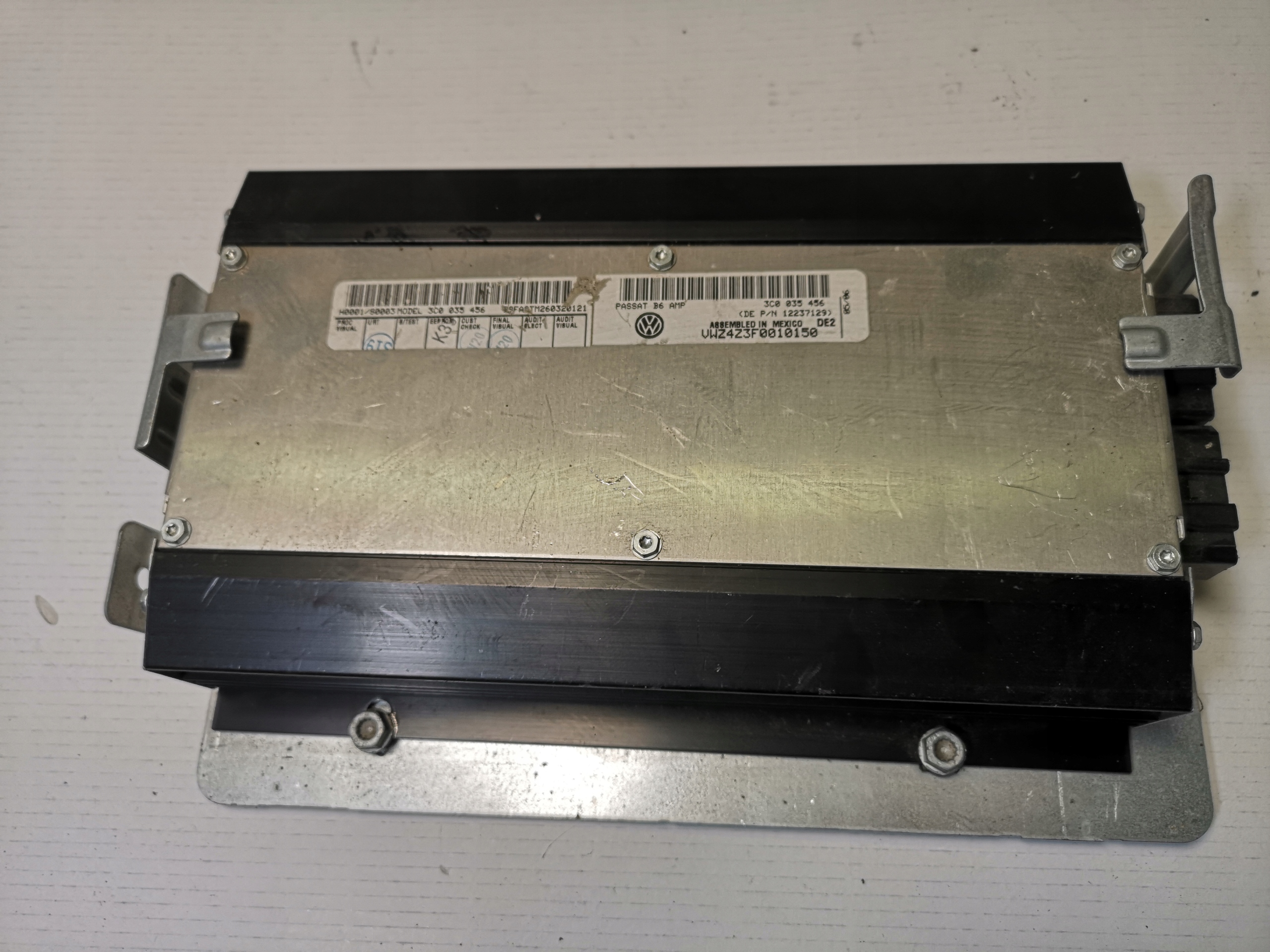 PASSAT B6 B7 CC Підсилювач 3c0035456