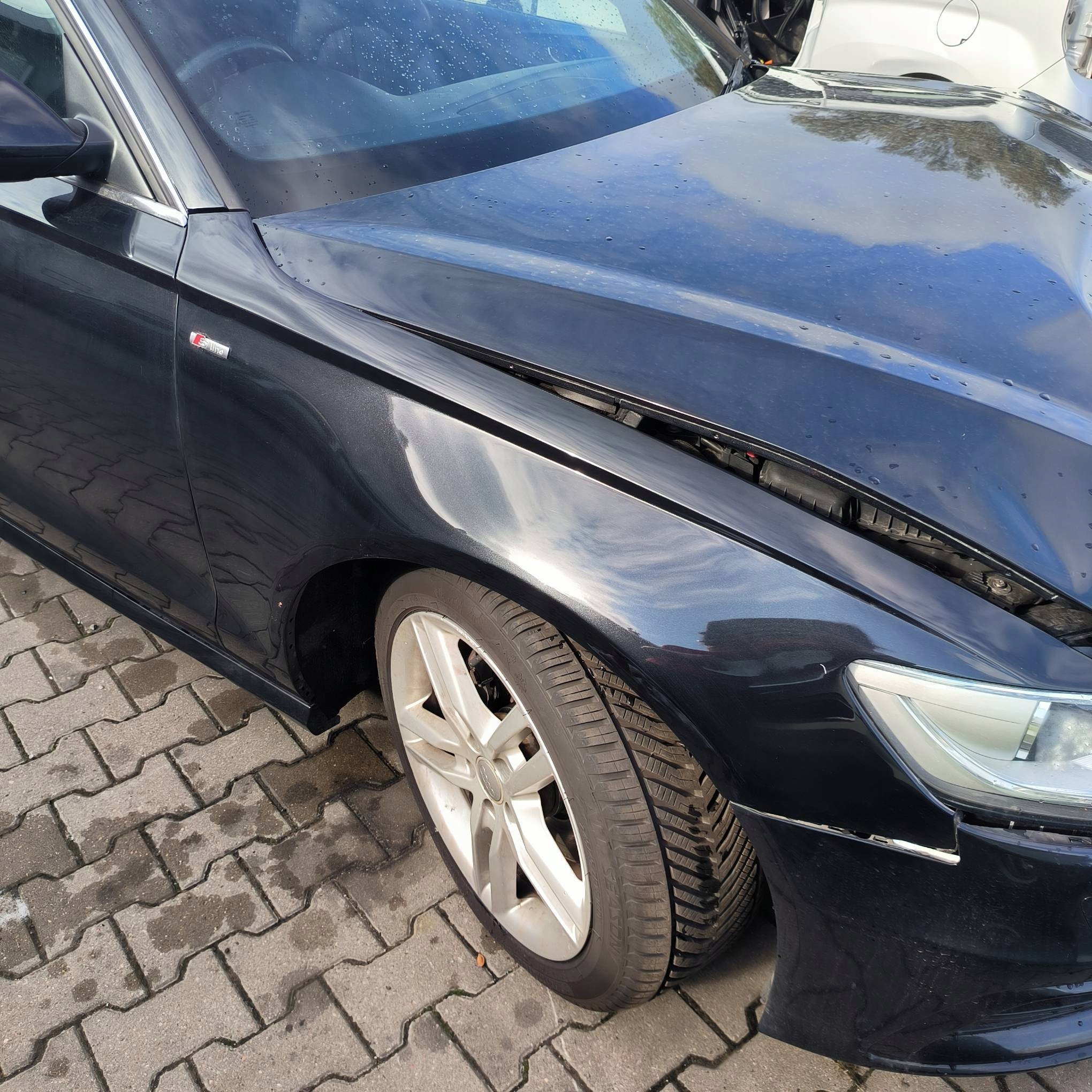 fender right front LZ9Y AUDI A6 C7