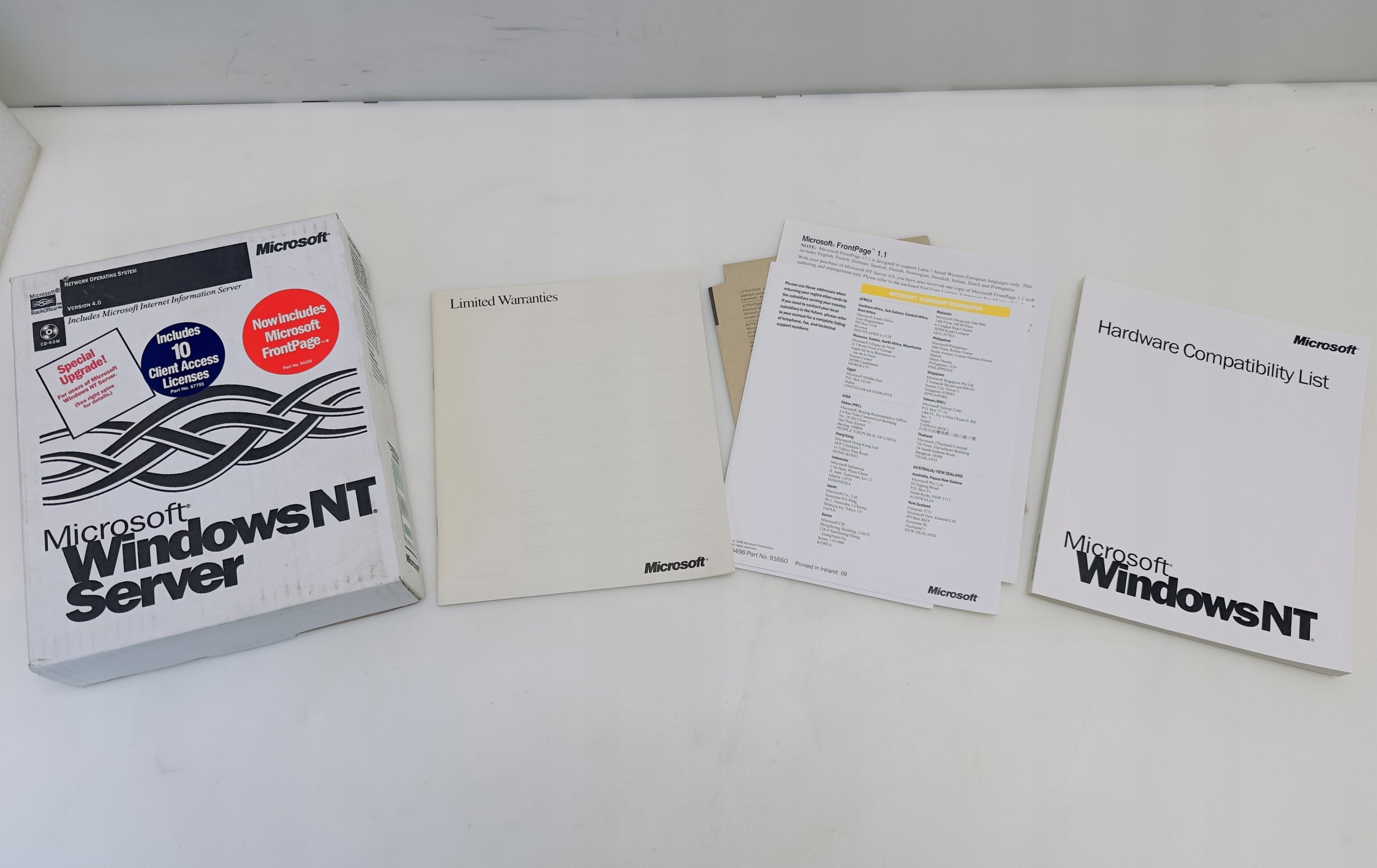 Microsoft Windows NT Server BOX (F)