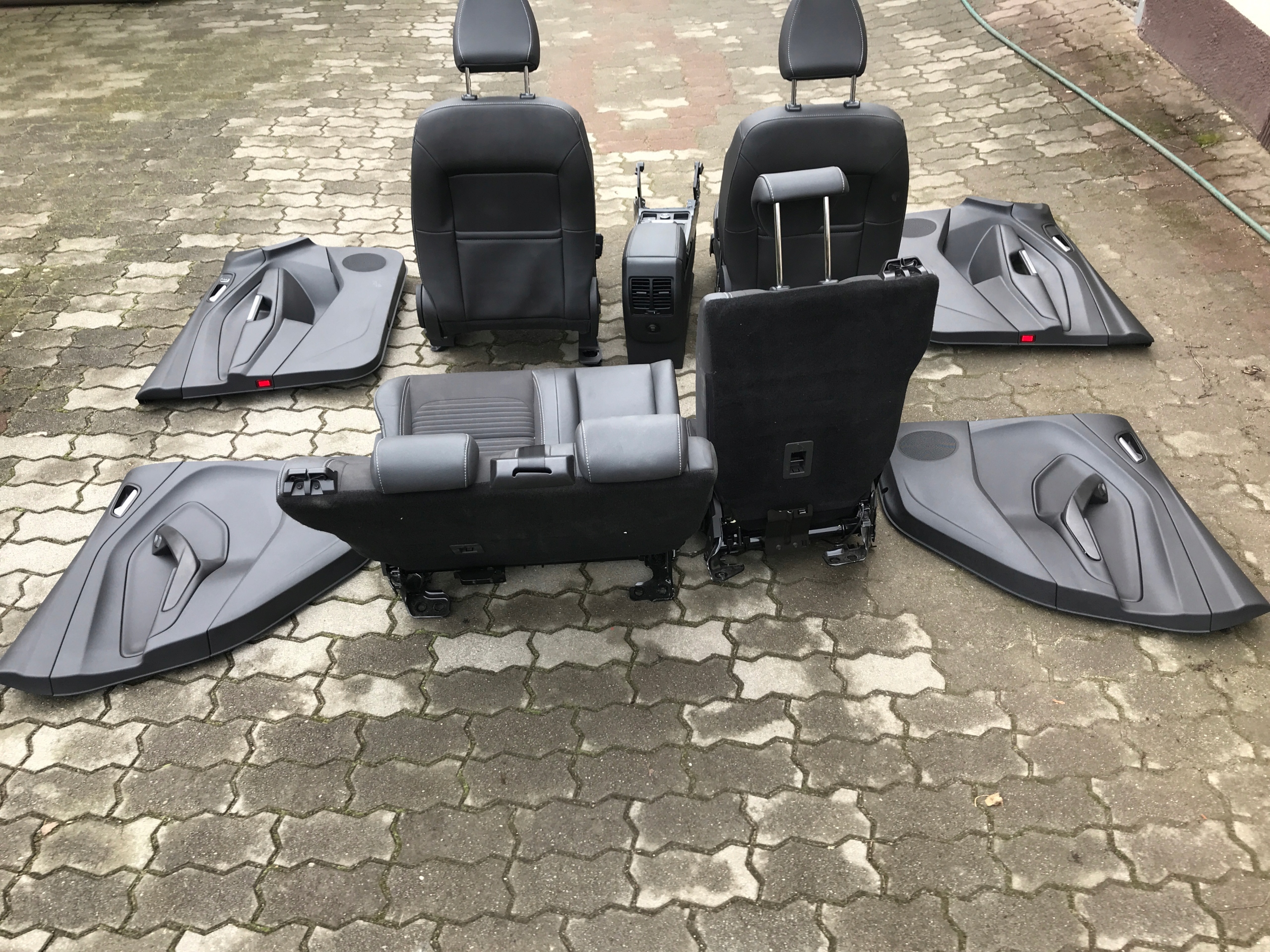 кресло диван бочки тунель кожзам KUGA MK2 РЕСТАЙЛИНГ