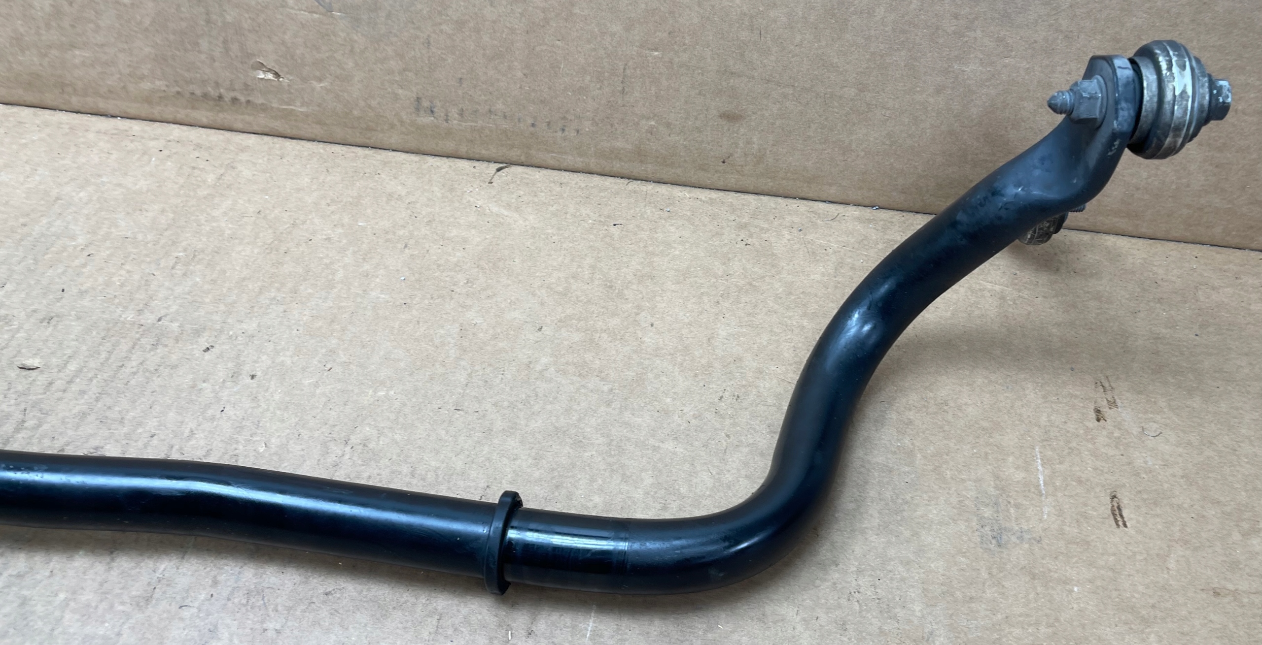 B1 PORSCHE MACAN S 3.0 V6 2015 bar front STABILIZATOR 95B411309E