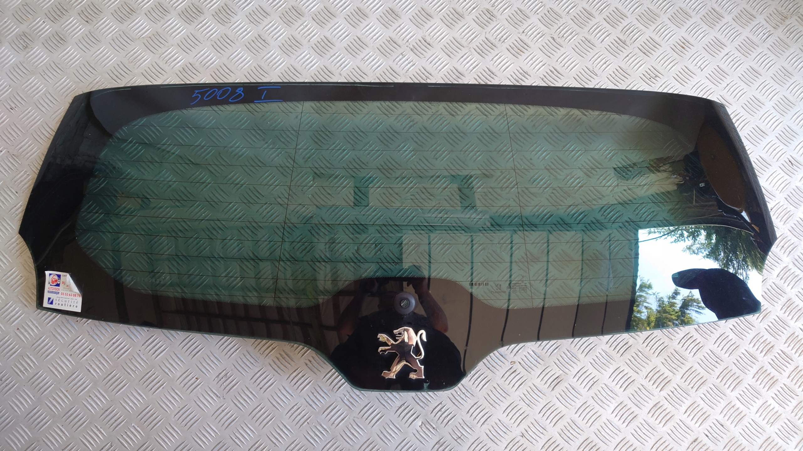 SZYBA KLAPY PEUGEOT 5008 I