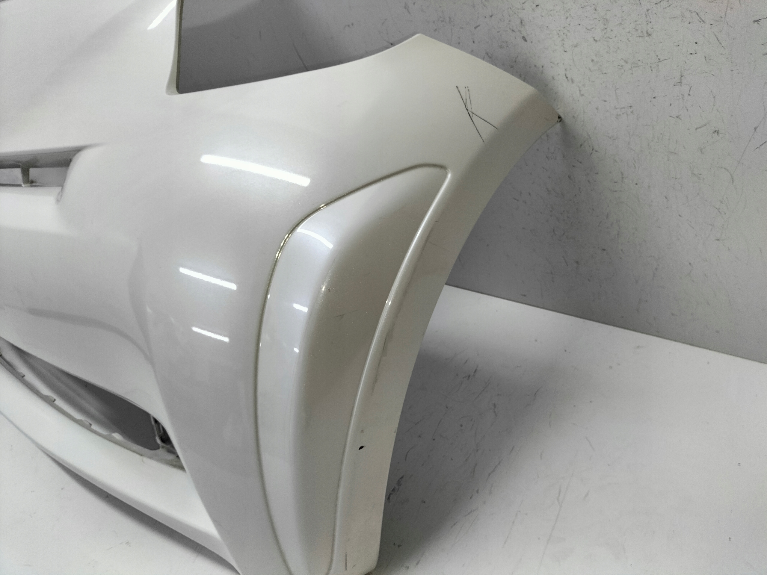 front bumper front TOYOTA IQ 09