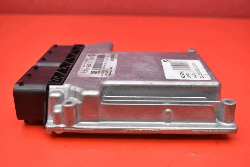 control unit computer of the engine 7823422-01 BMW E90 E91 2.0 D 143 KM LIFT 08-13
