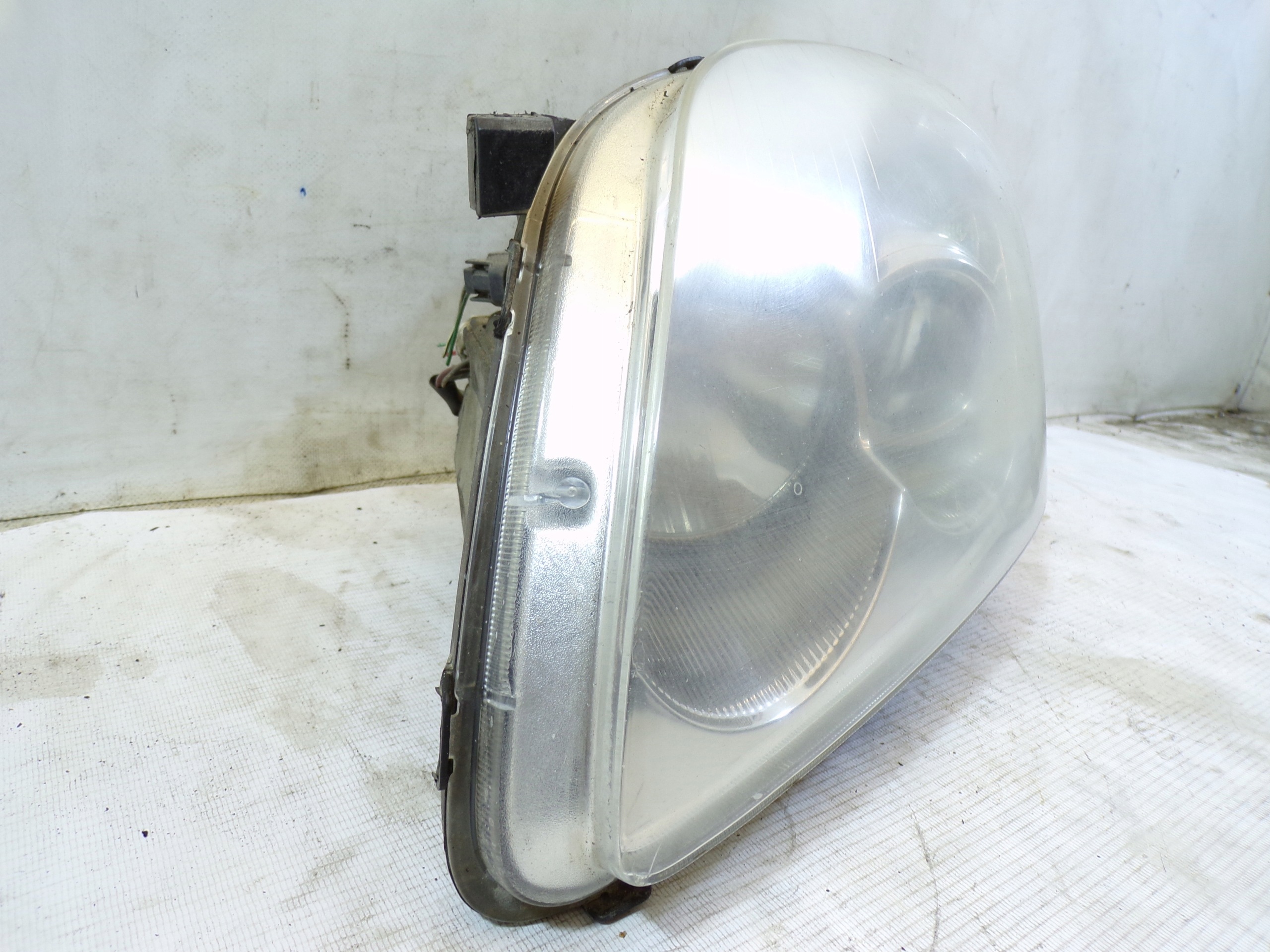light front front left TOYOTA AVENSIS T25 (3) (K1)