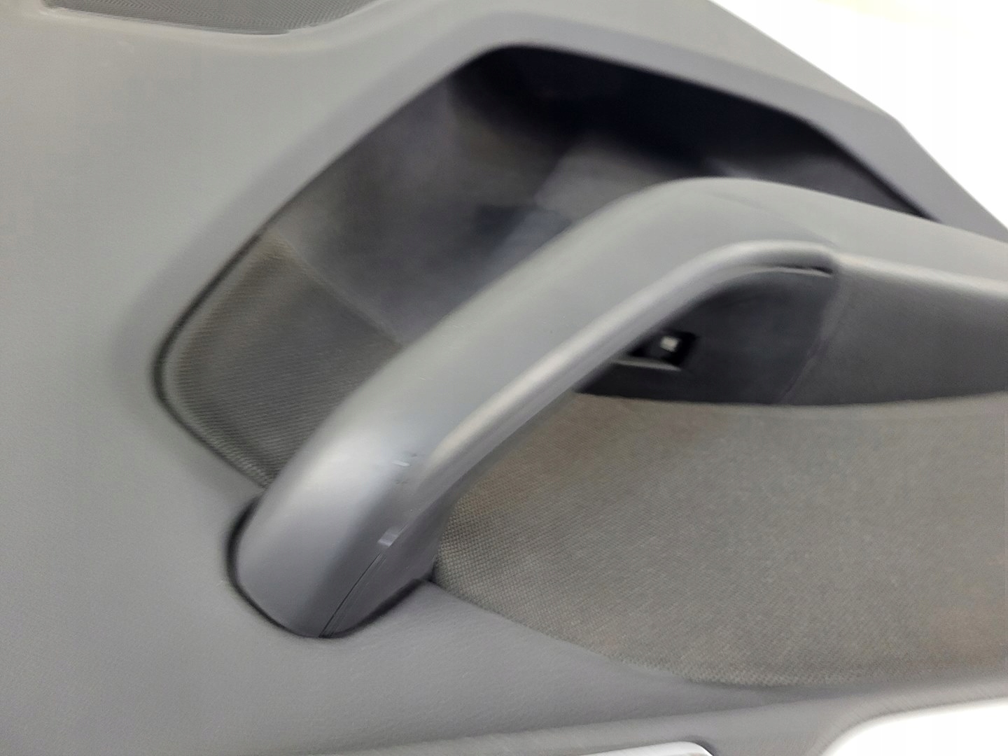 дверные карты левый зад Audi Q3 8U0867305