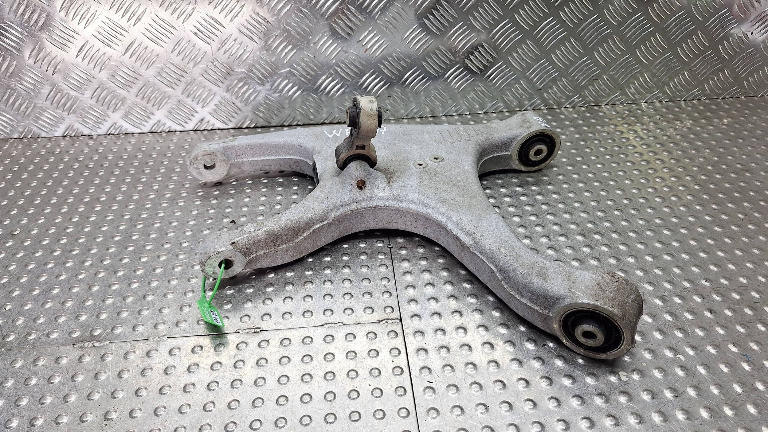 Querlenker Achsträgers rechts heck 8K0505312J AUDI A4 B8 A5 8T Original