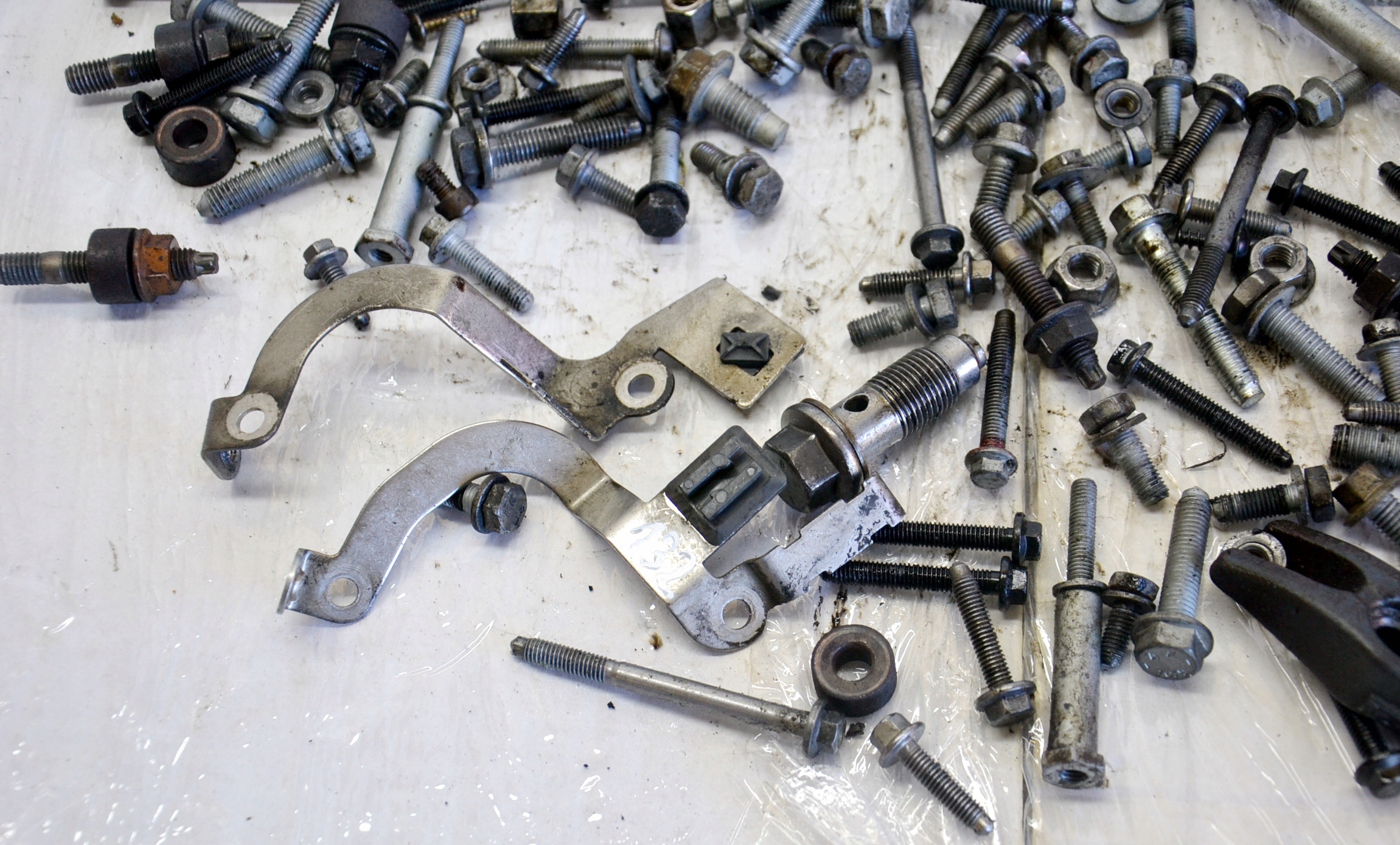 Винты для демонтажа BMW R1200 RT 09-13R