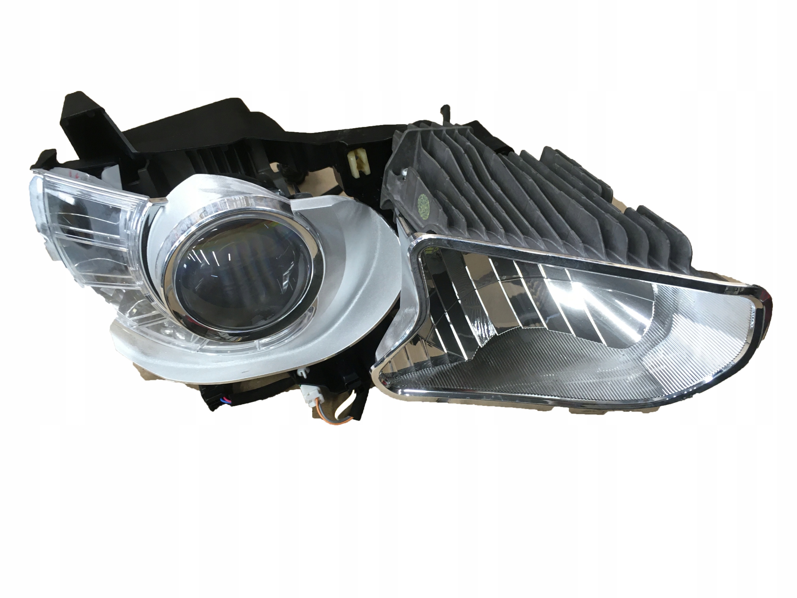 ФАРА ВКЛАДКА ФАРИ ПРАВИЙ LED ІНФІНІТІ Q50 ЄВРОПА