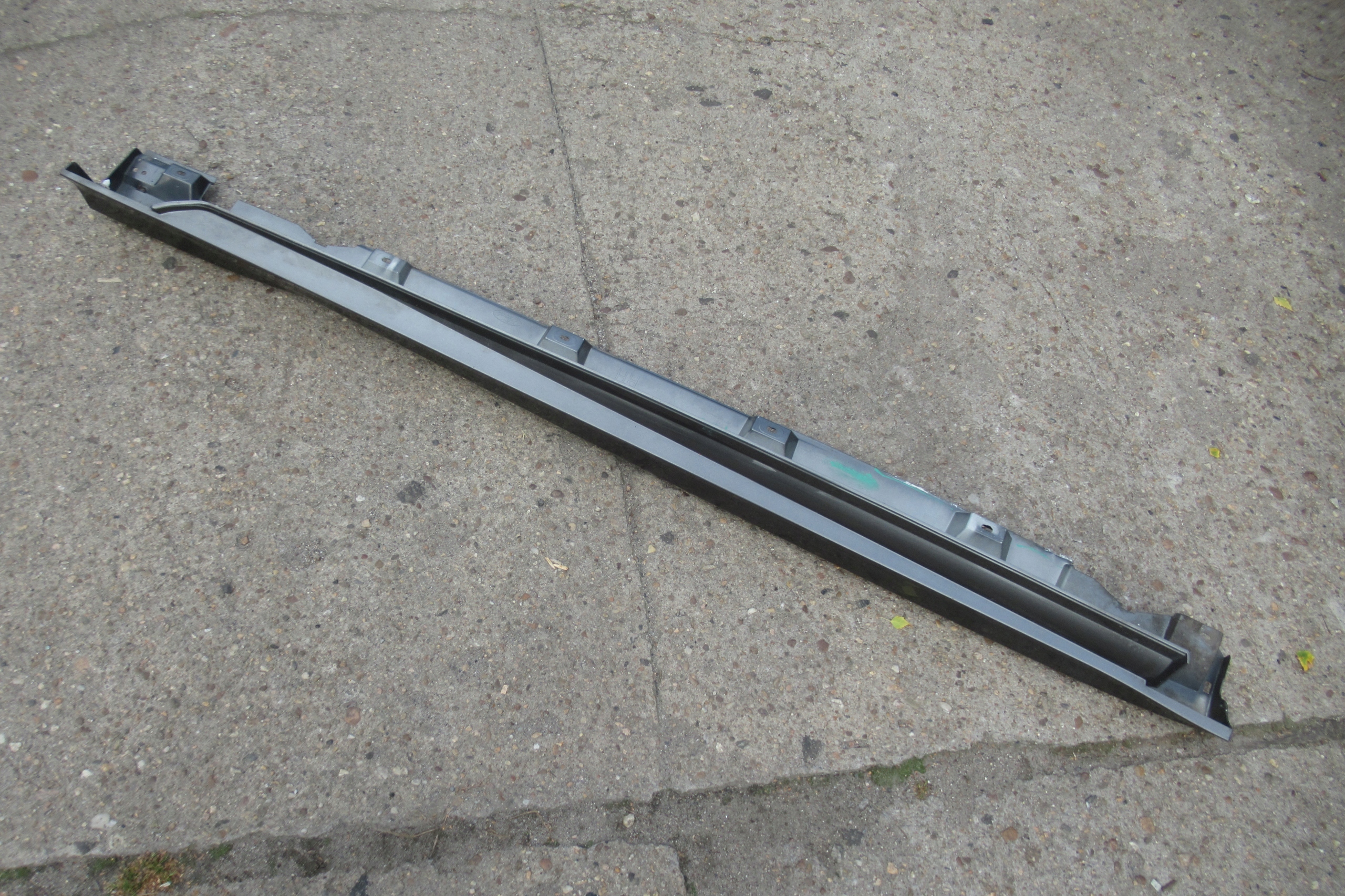 FORD FOCUS MK3 FL 17R KOMBI moulding threshold right CM51-A1054-A