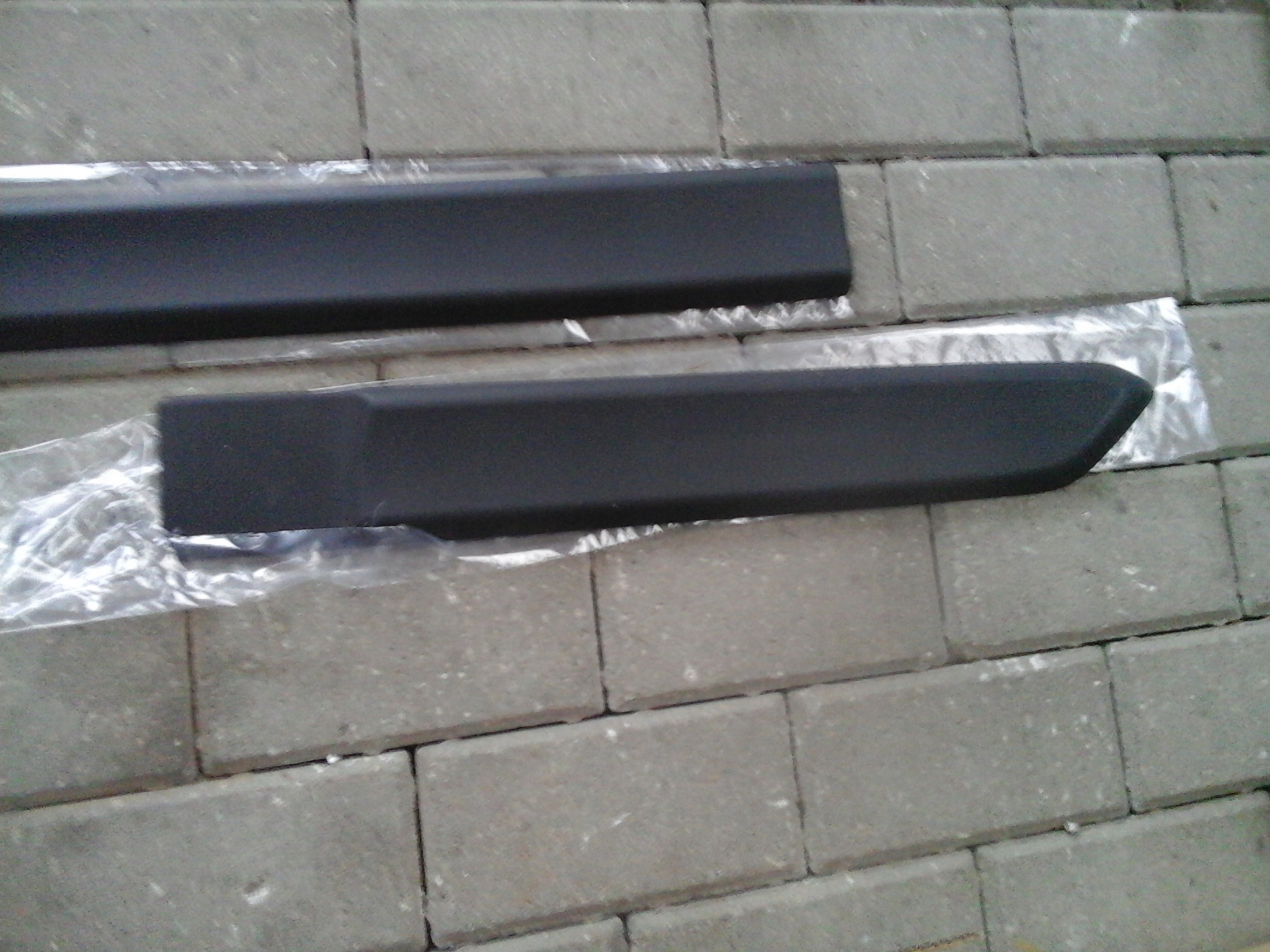 SUZUKI ІГНІС ПОСУД ДВЕРІ ЗАД. ЛІВИЙ ЛІВА