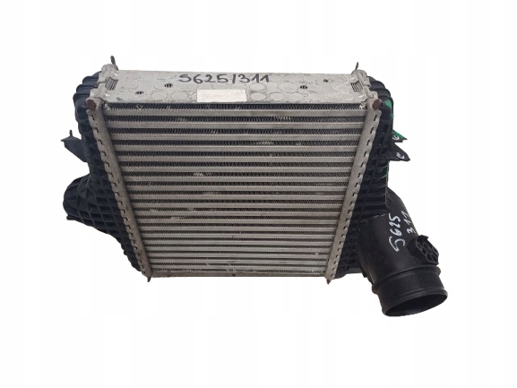 AUDI Q7 2 II PORSCHE CAYENNE - INTERCOOLER CHŁODNICA POWIETRZA 4M0145803BP