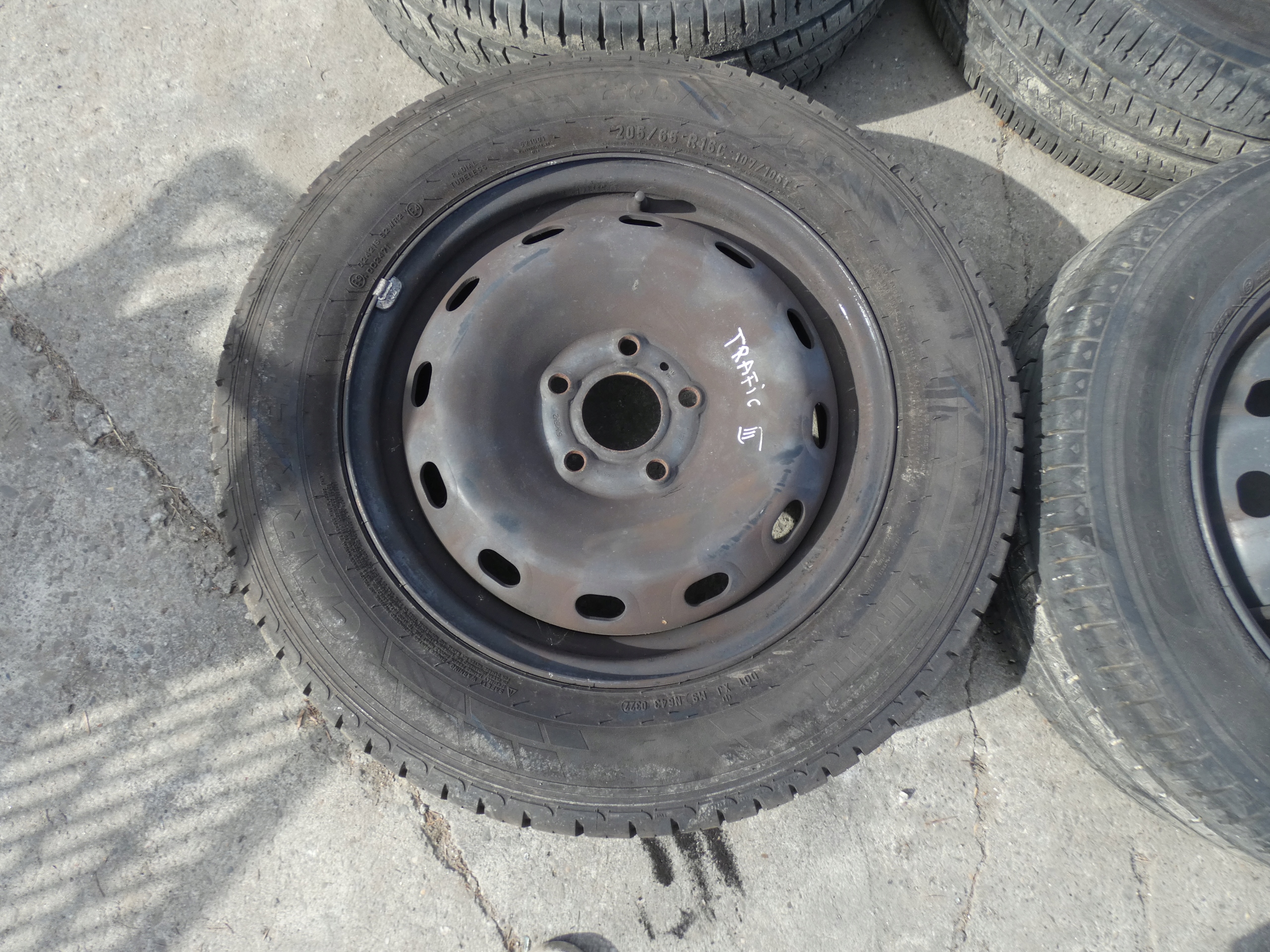 wheels discs metal 16" RENAULT TRAFIC III 2018r komplet