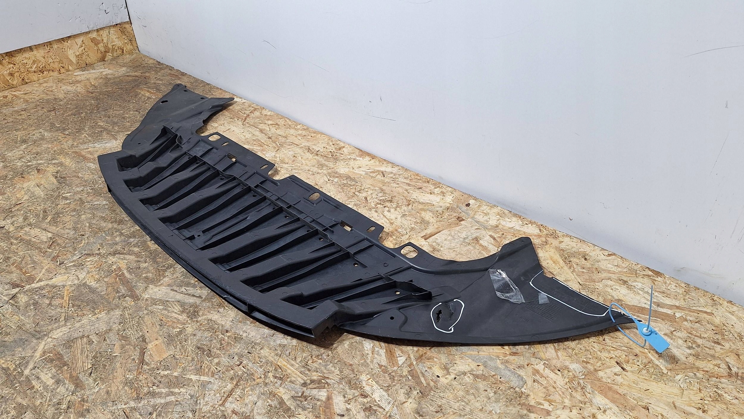 cover cover below bumper front AM51-A8B384-A FORD C-MAX MK2