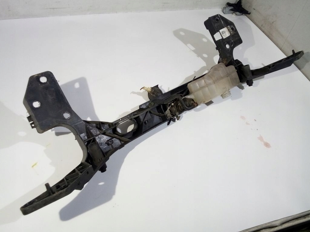 Renault Clio III 3 support panel for radiators pillar iron 8200290143