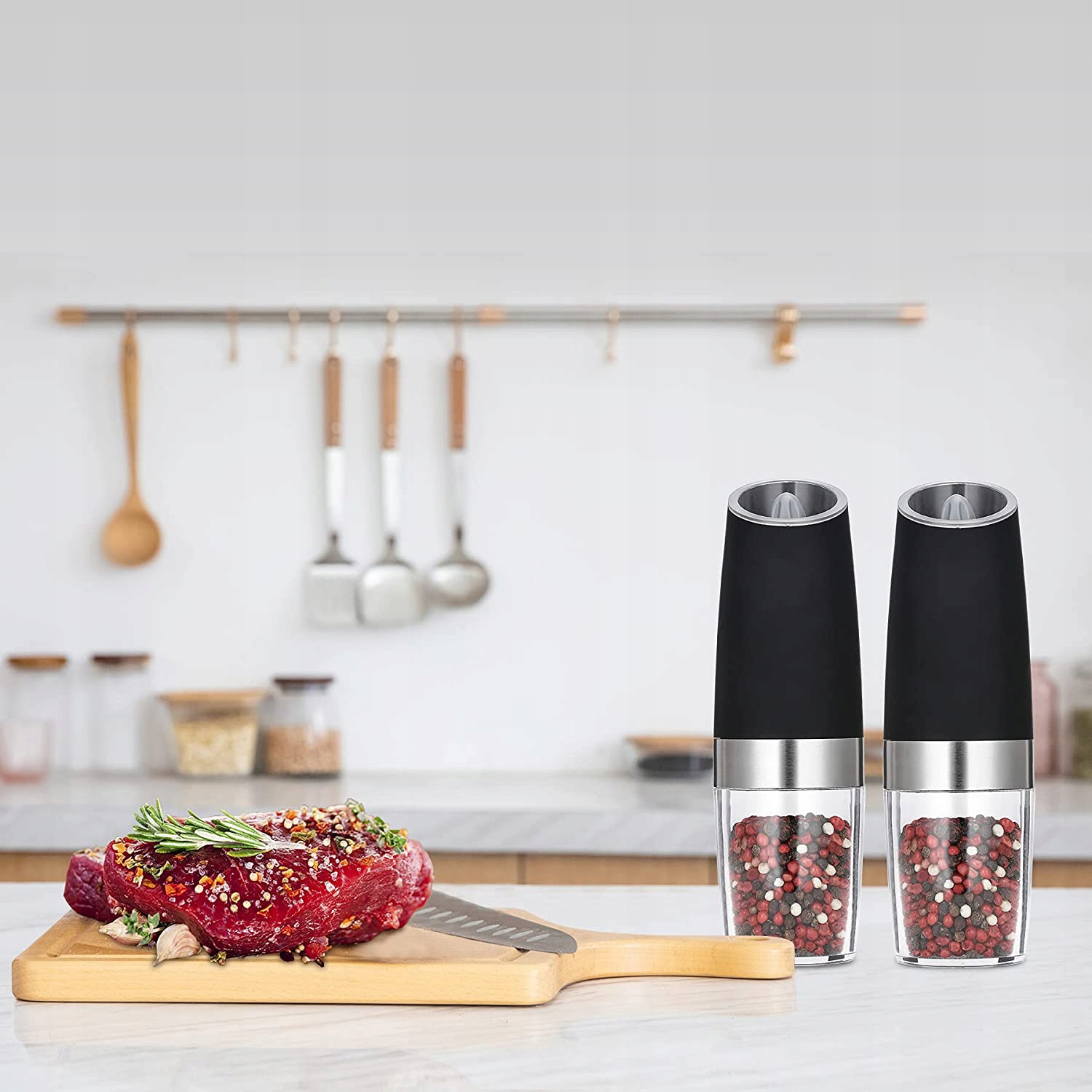 ZESTAW MŁYNKÓW DO SOLI I PIEPRZU GRAWITACYJNY Model KH-1618