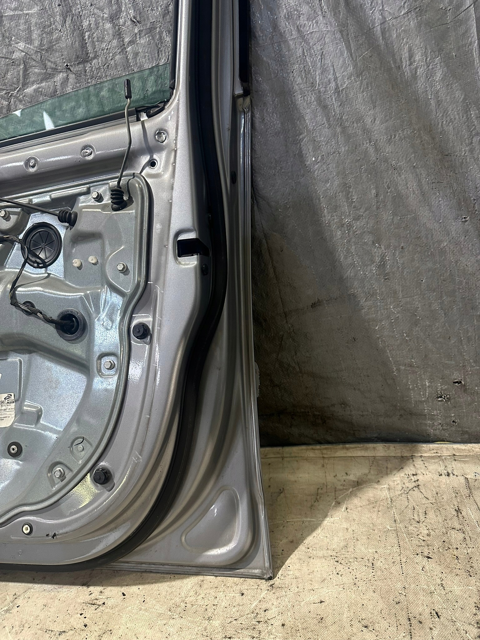 door right front VOLKSWAGEN VW POLO IV 5D LA7R