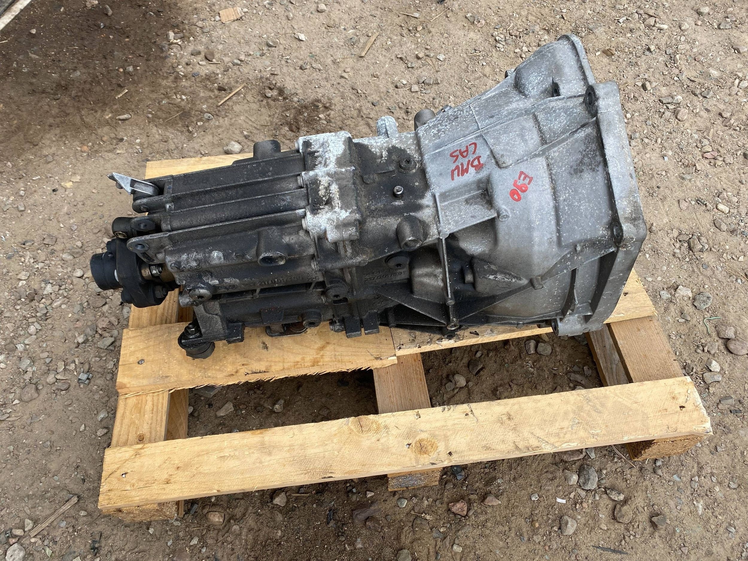 BMW 3 E90 E91 2.0 16V N46 completa CAMBIO 0210985CAS