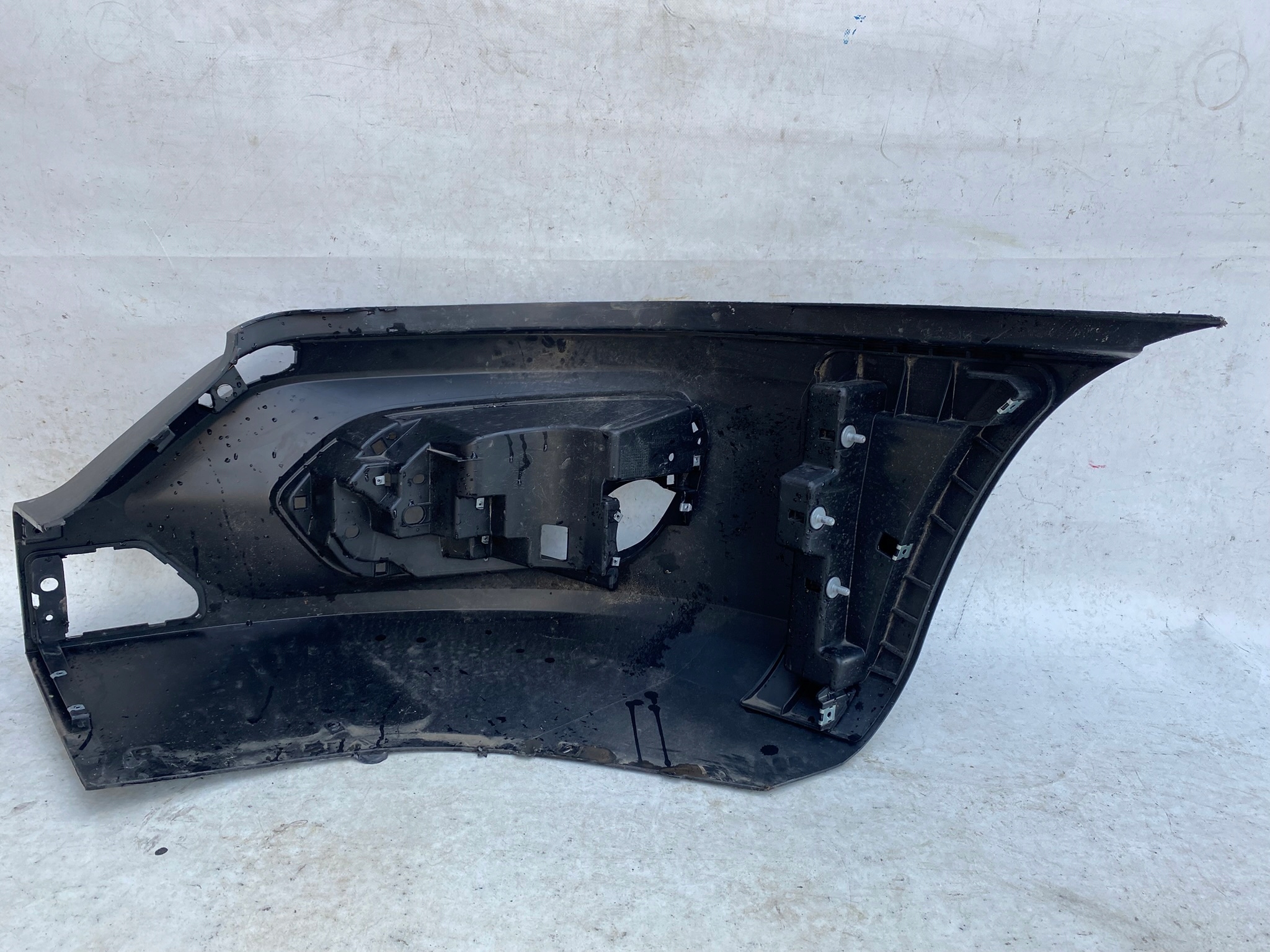 IVECO DAILY IV 4 LIFT 19- bumper side right front 105802315894E