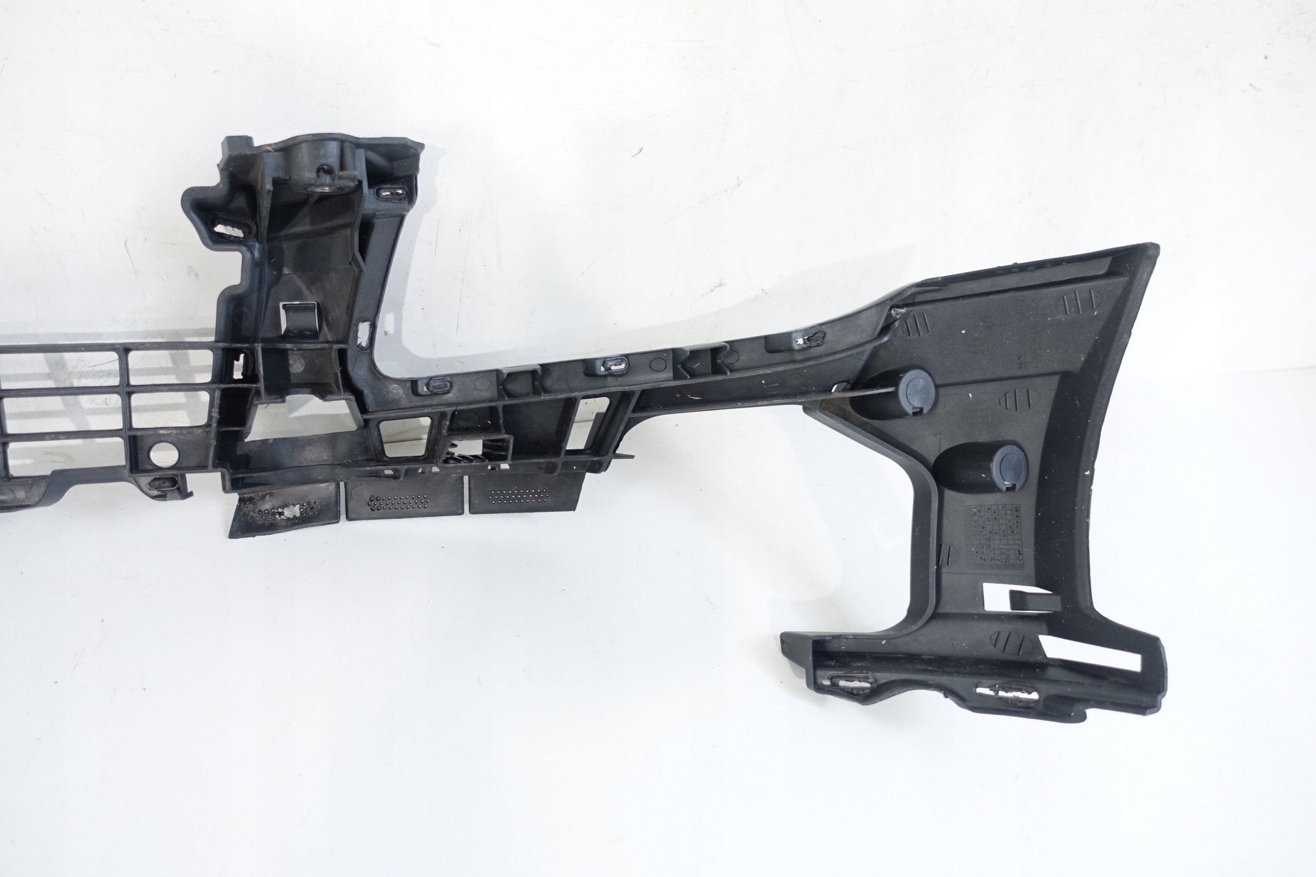 AUDI A4 B7 8E0 holder console GRILLA bumper front 8E0807233E