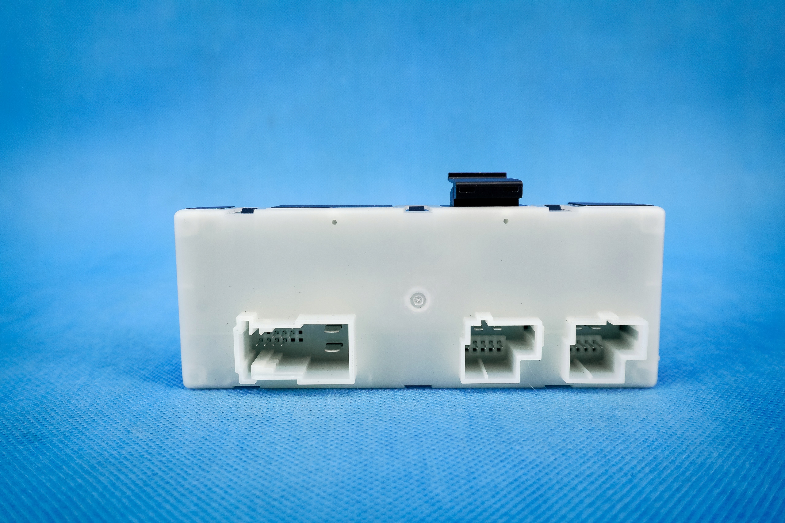 control unit of the opening bonnet boot BMW X3 G01 LCI 5A19DB2