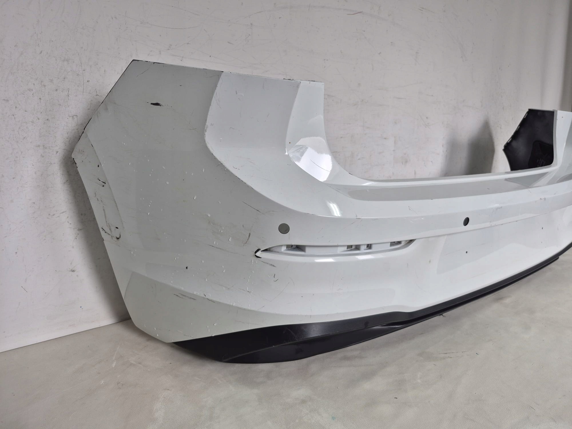 VW GOLF VIII 8 HB 19- bumper rear part rear PDC
