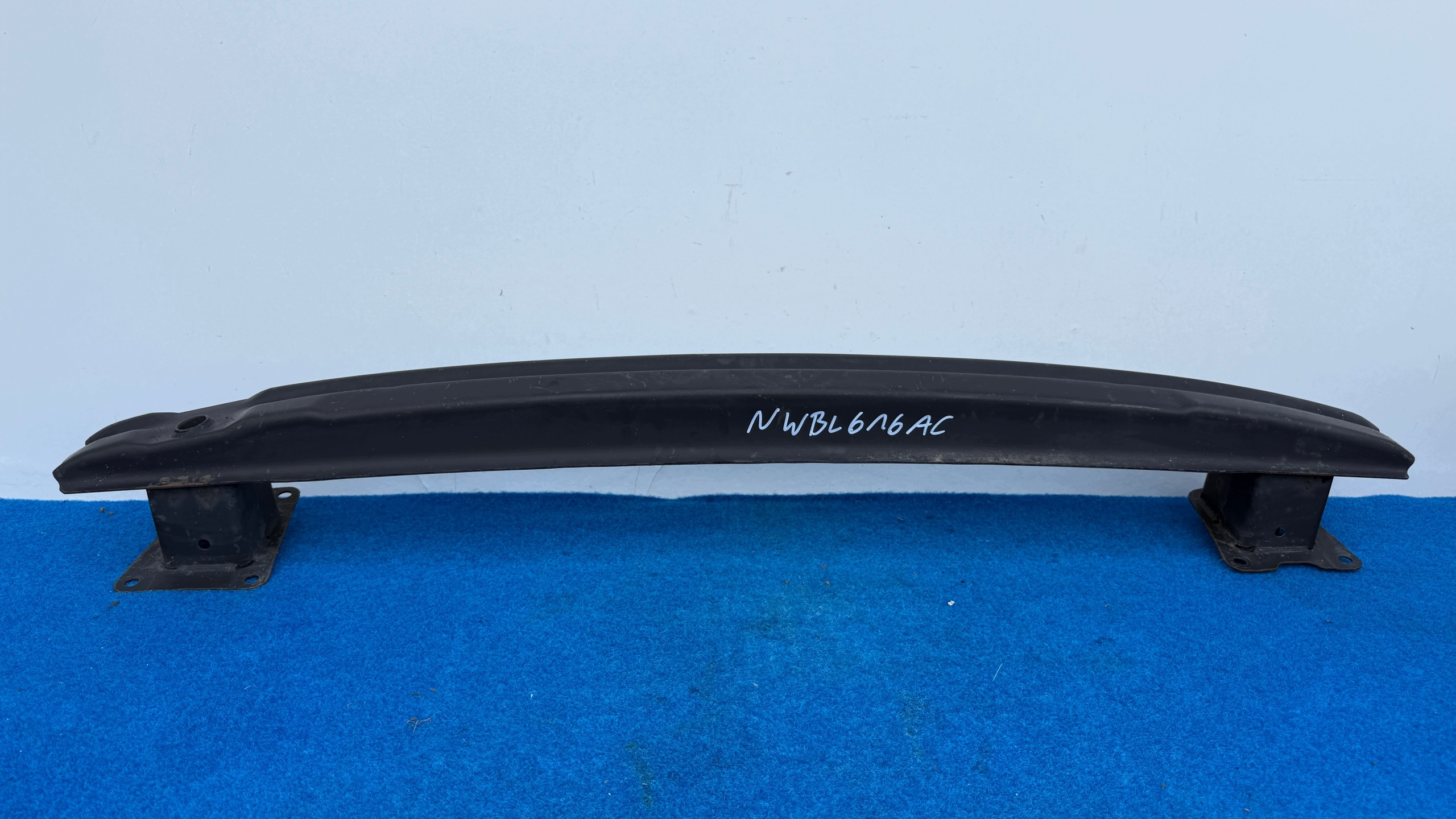 VW PASSAT B6 / B7 / CC TRAVERSA paraurti posteriore Traversa 3C0807630 NWBL616AC