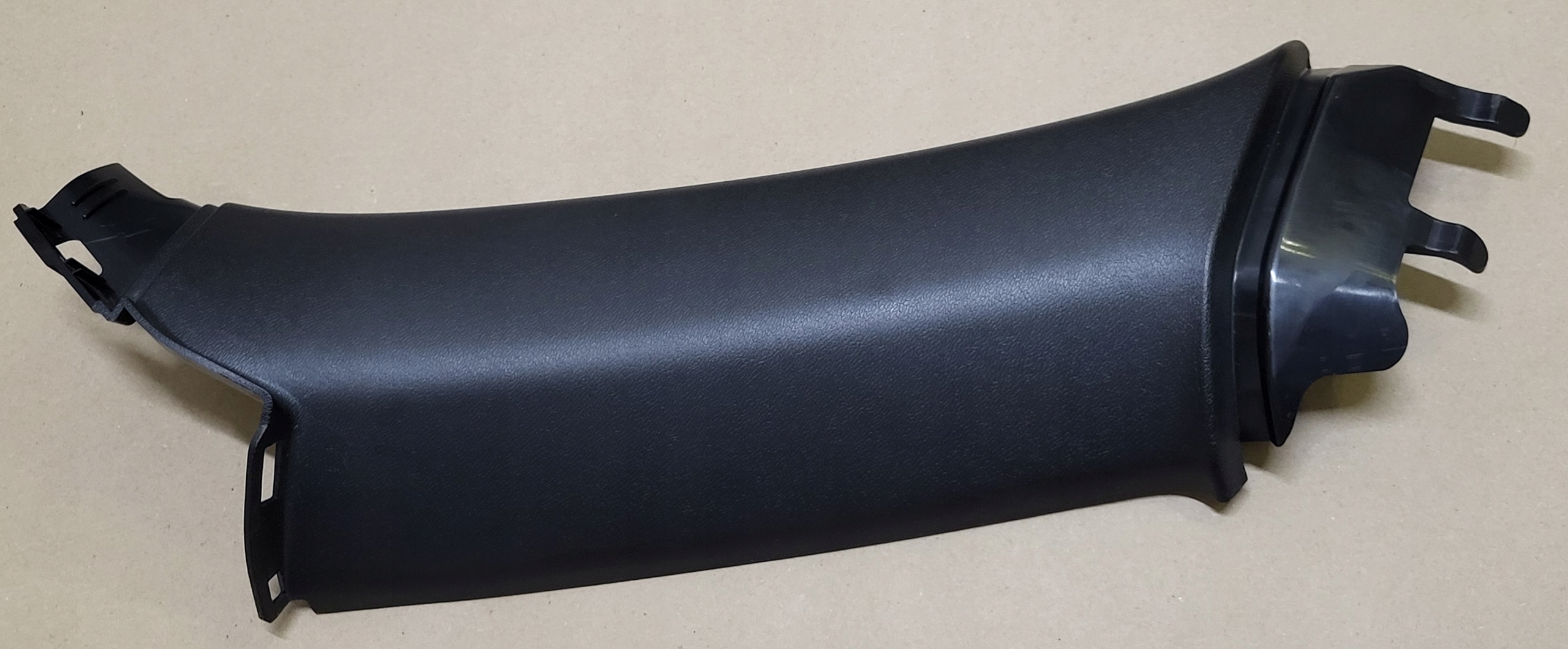 cover side SLUPKA C right rear part black, VOLVO XC60 II OE EU