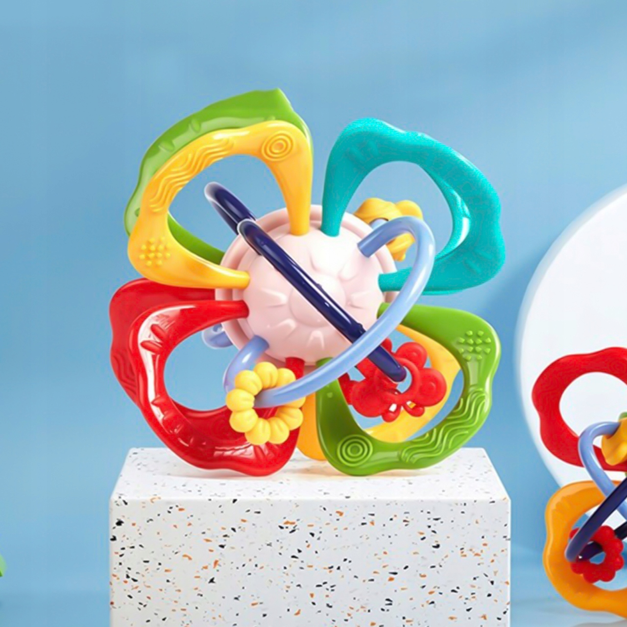 CHRASTIČKA MĚKKÝ SENSORY BALL BALL TEETHER BATOLE EAN (GTIN) 5901924233480