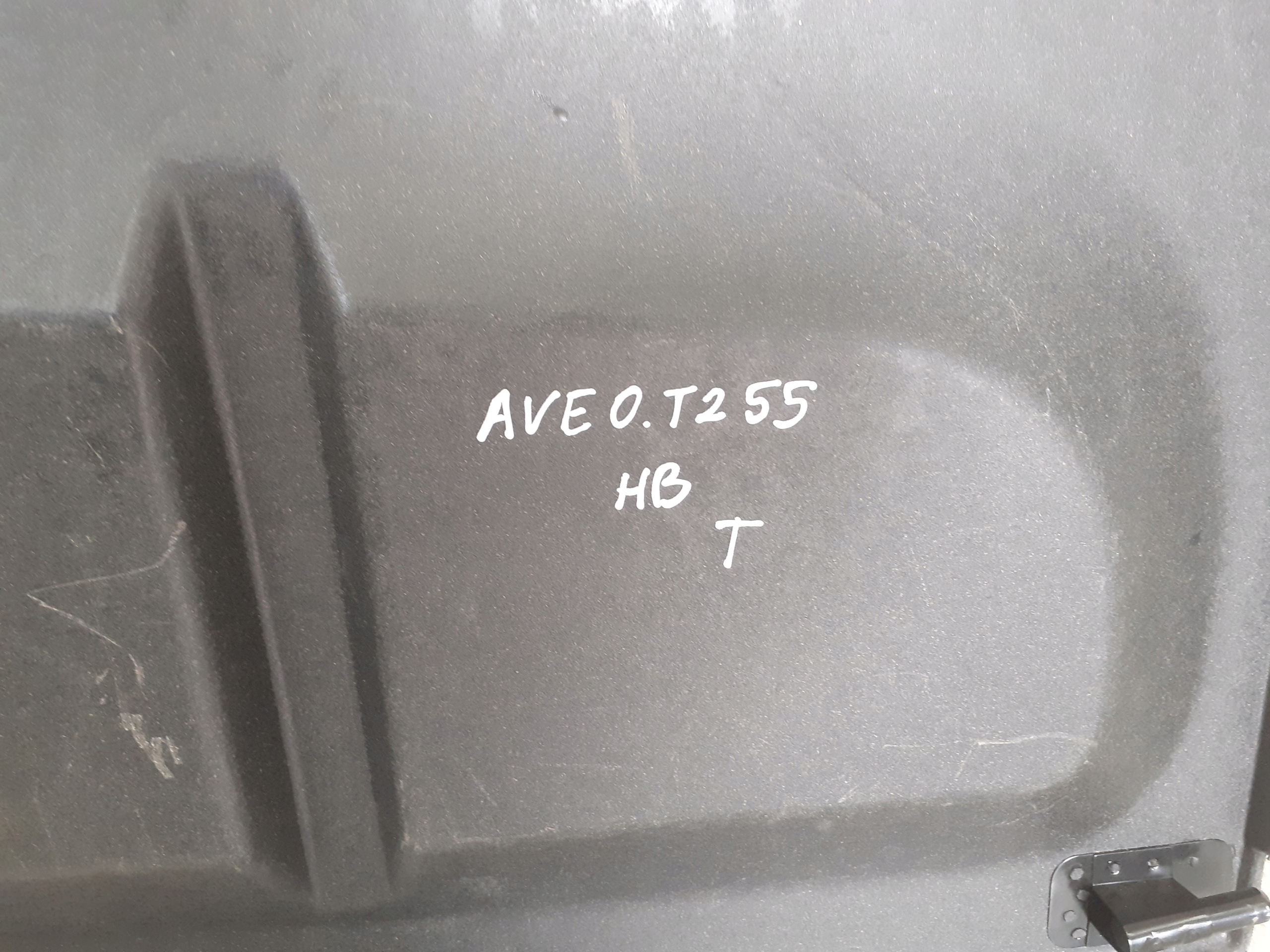 полка багажника Chevrolet Aveo T255 1.2