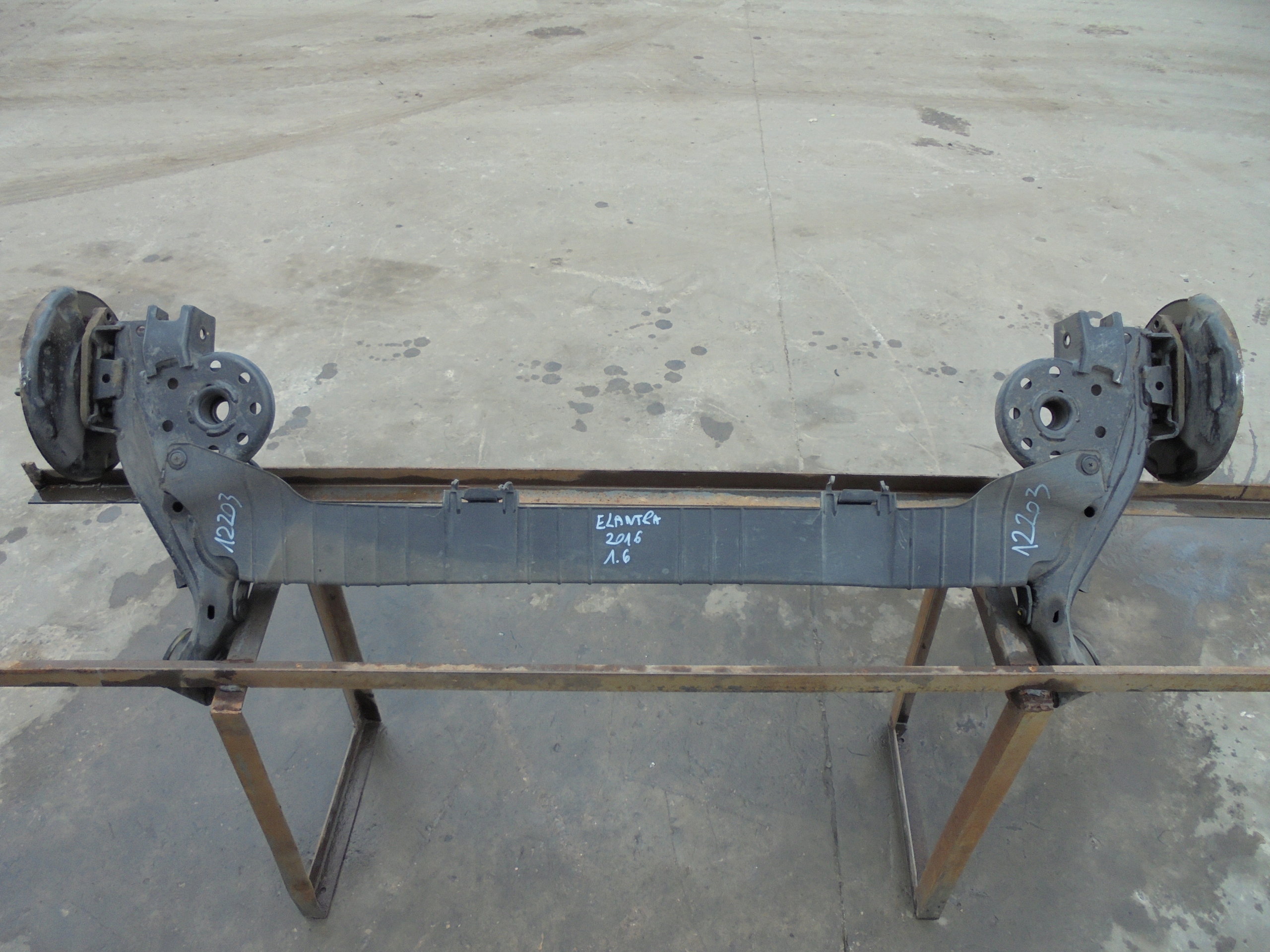 BELKA ZAWIESZENIA TYŁ HYUNDAI ELANTRA VI 1.6 2016