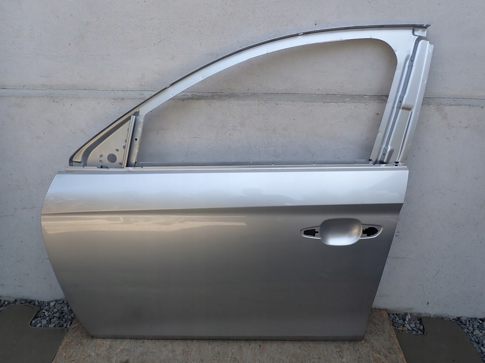 DRZWI LEWE PRZEDNIE LEWY PRZÓD OPEL CORSA F 68 2019-