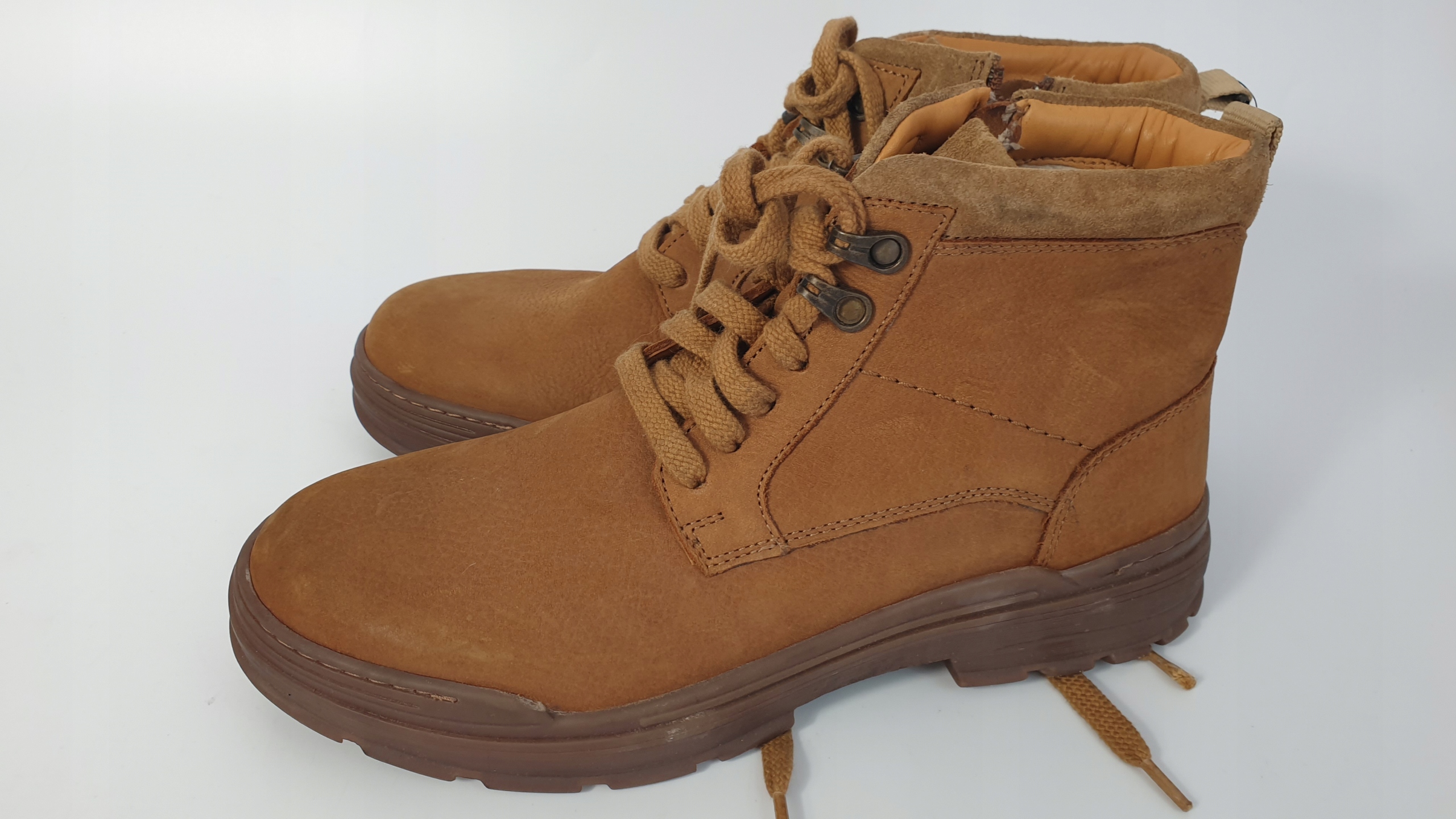 Pánské zateplené kotníkové boty boty Lasocki velikost 41